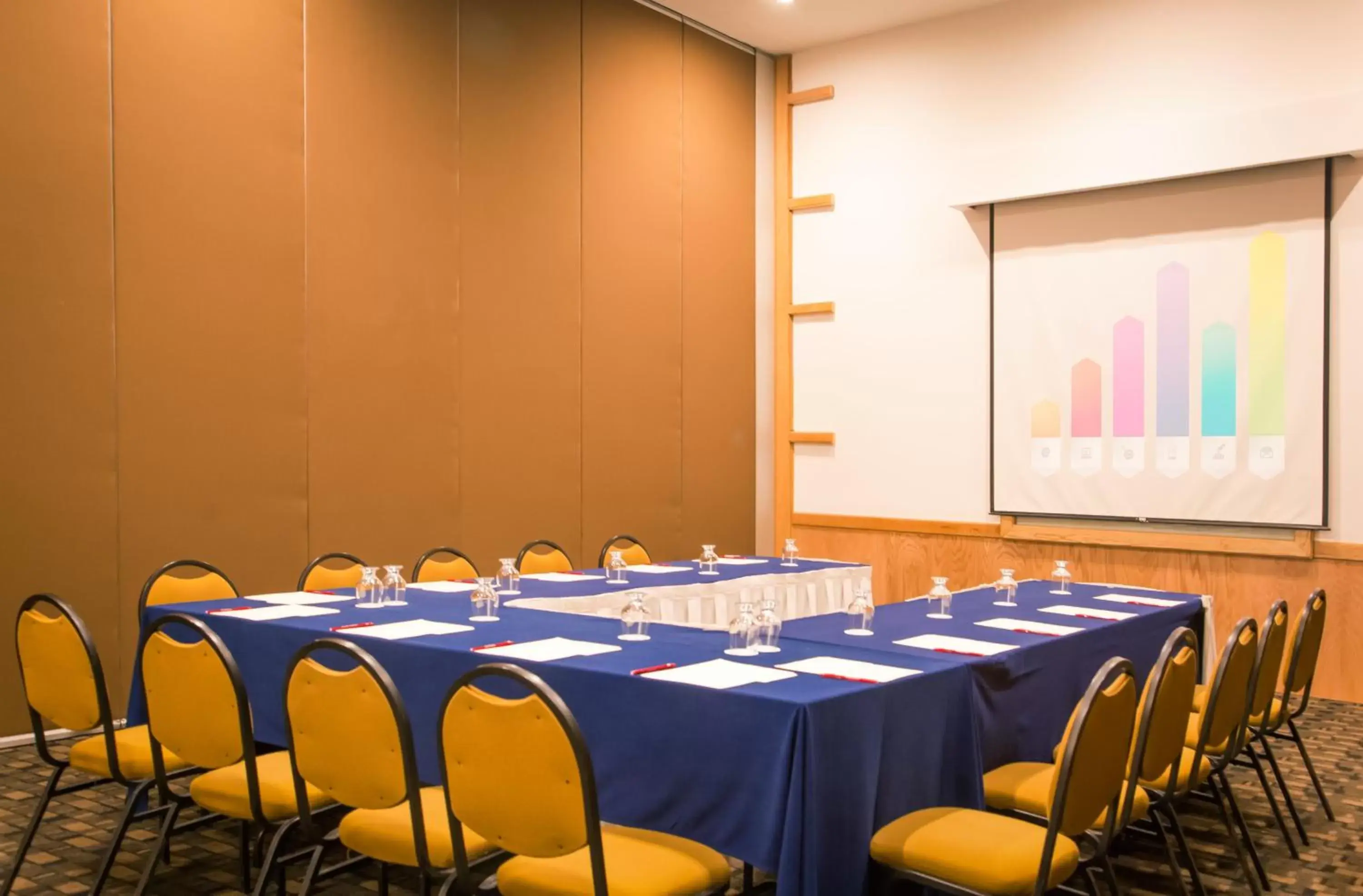 Meeting/conference room in Fiesta Inn Culiacan