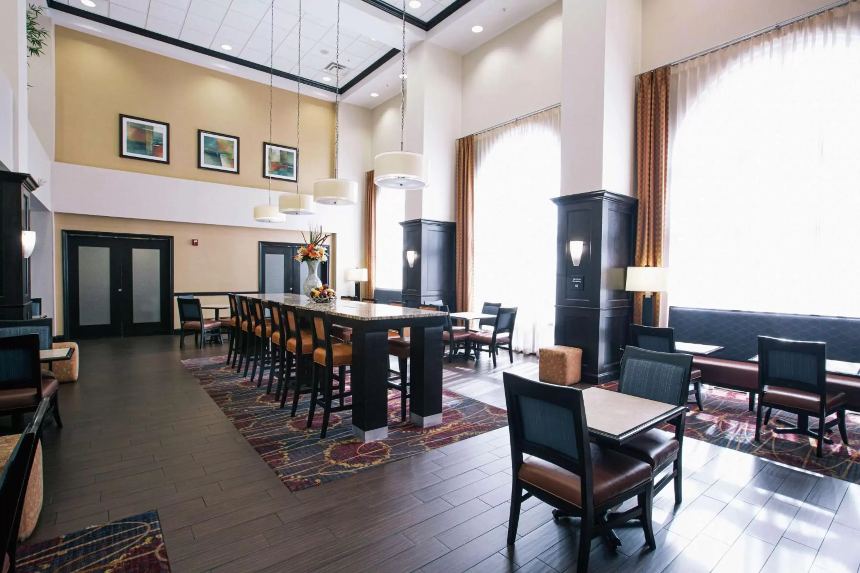Lobby or reception, Restaurant/Places to Eat in Hampton Inn & Suites Effingham