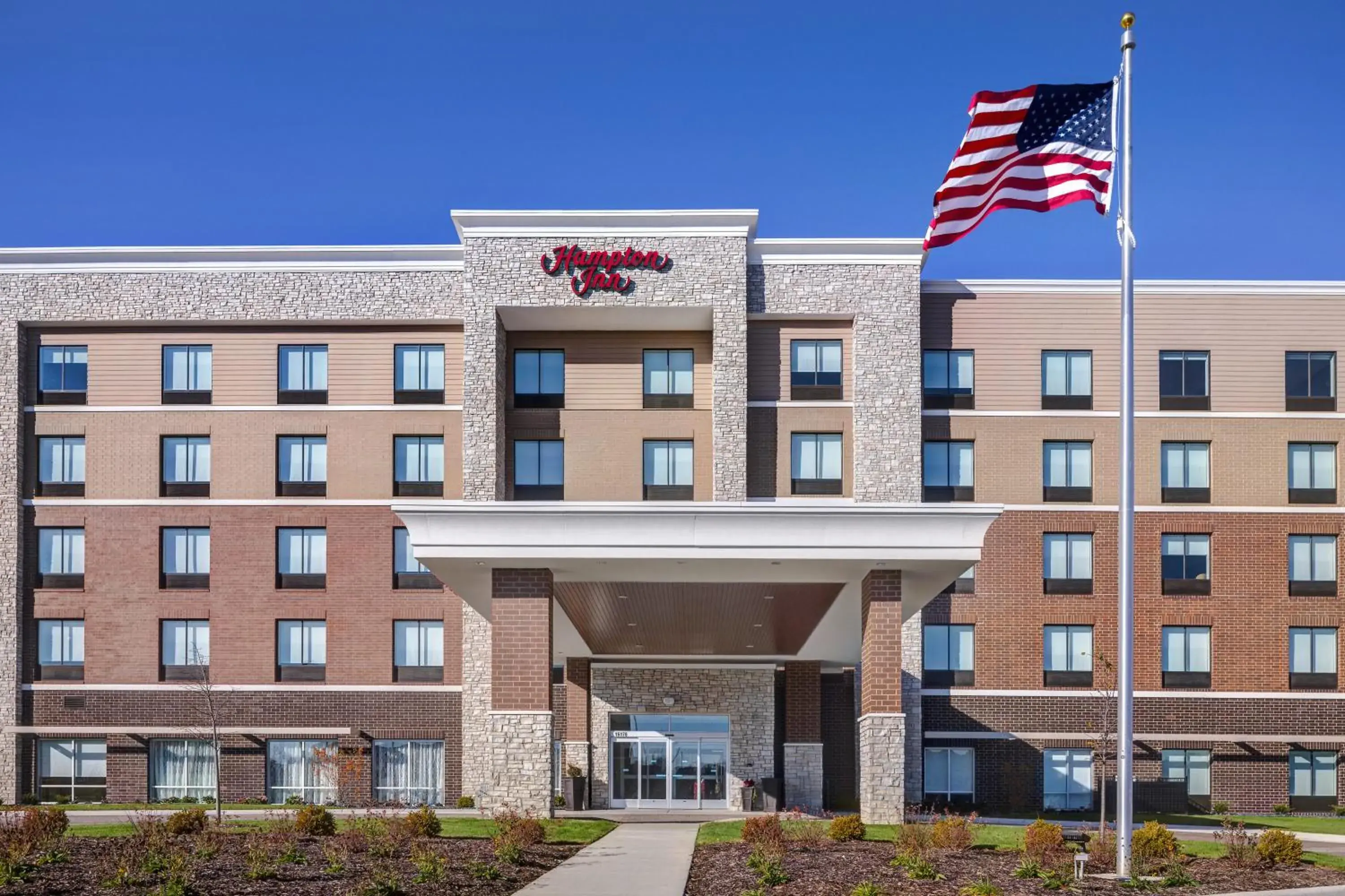 Property building in Hampton Inn Chicago Orland Park Property building in Hampton Inn Chicago Orland Park