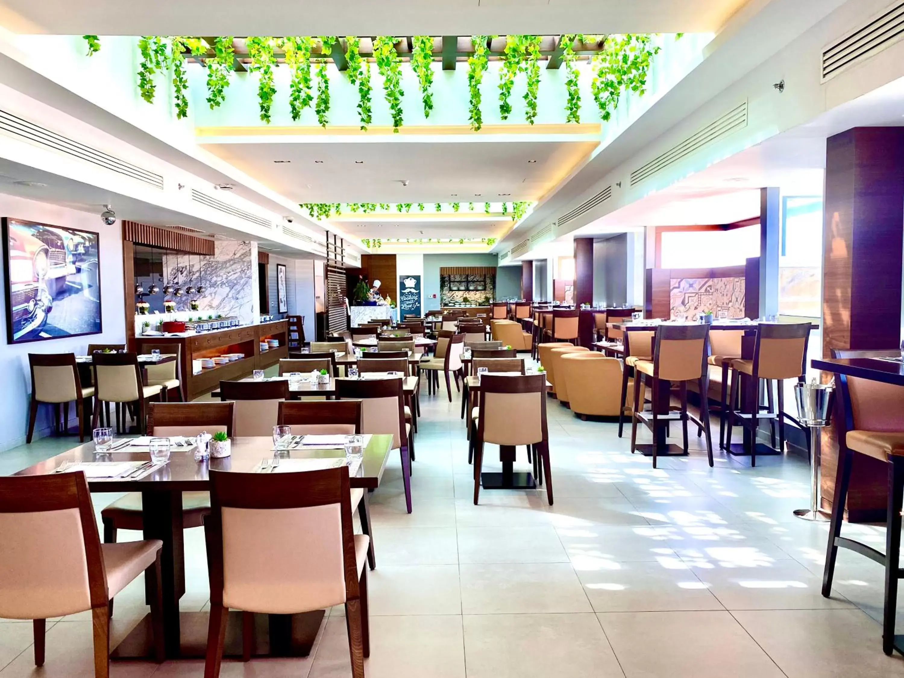 Restaurant/Places to Eat in Millennium Hotel Doha