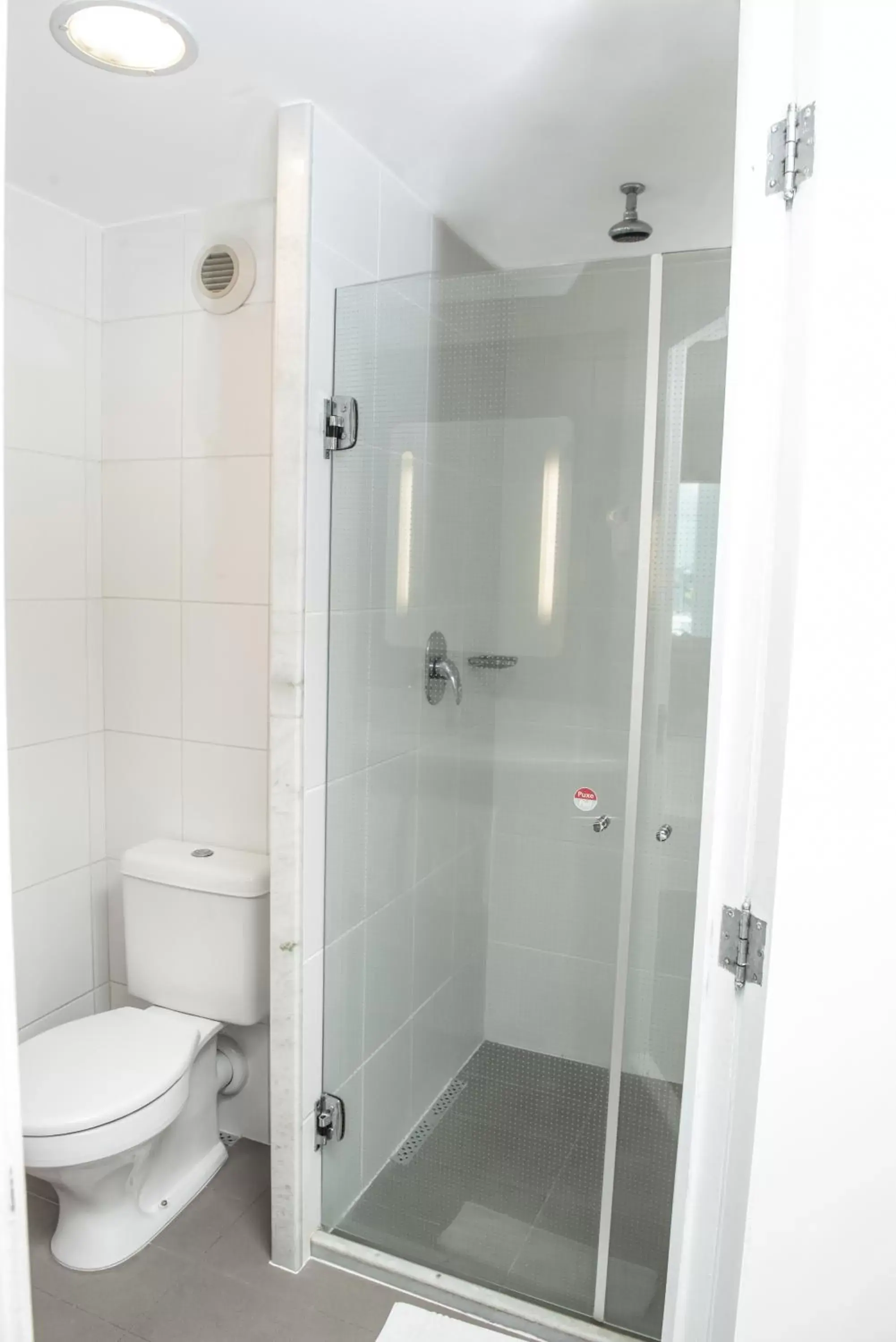 Shower, Bathroom in ibis Rio de Janeiro Santos Dumont