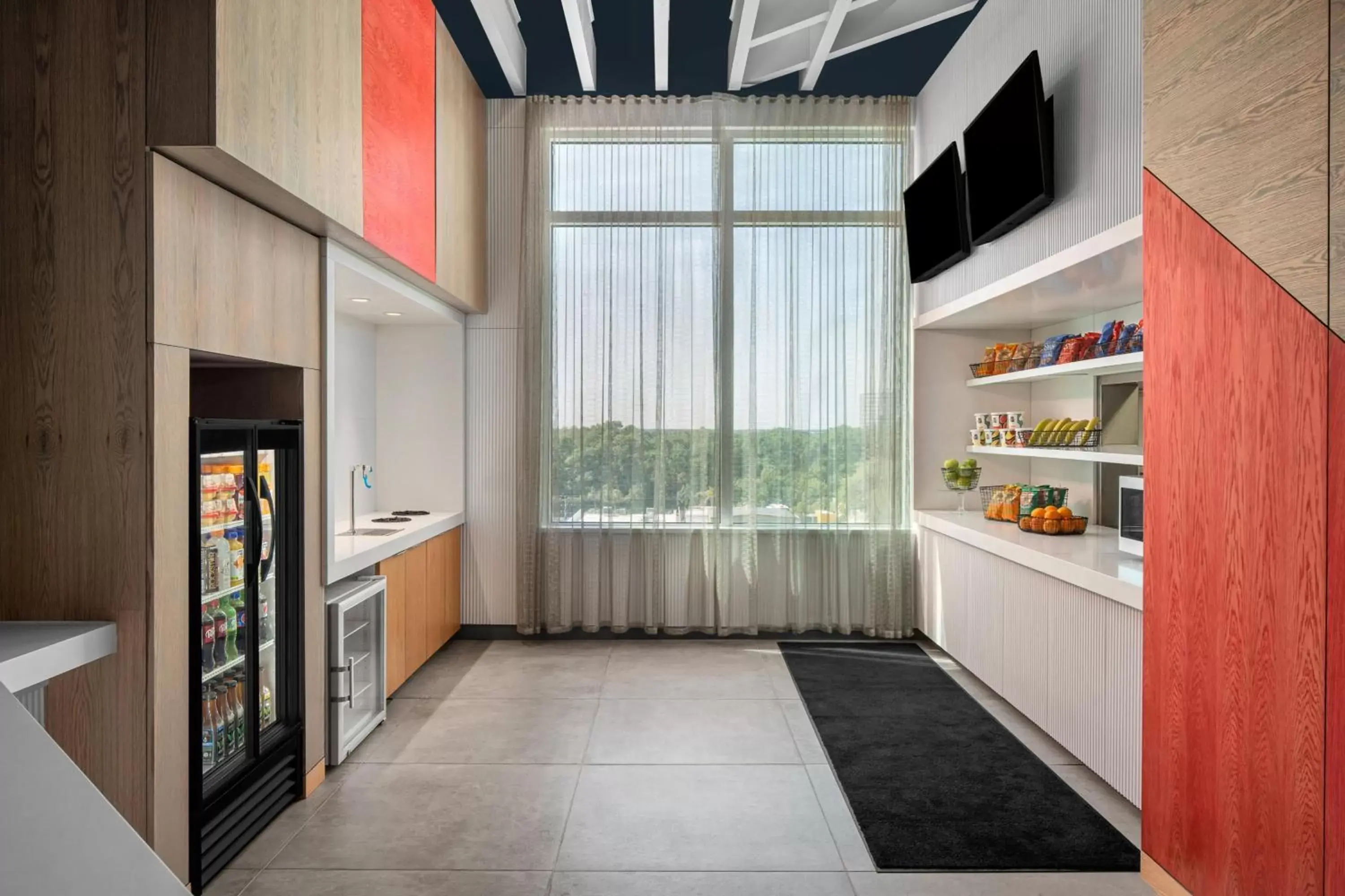 Restaurant/places to eat in Aloft Tampa Midtown