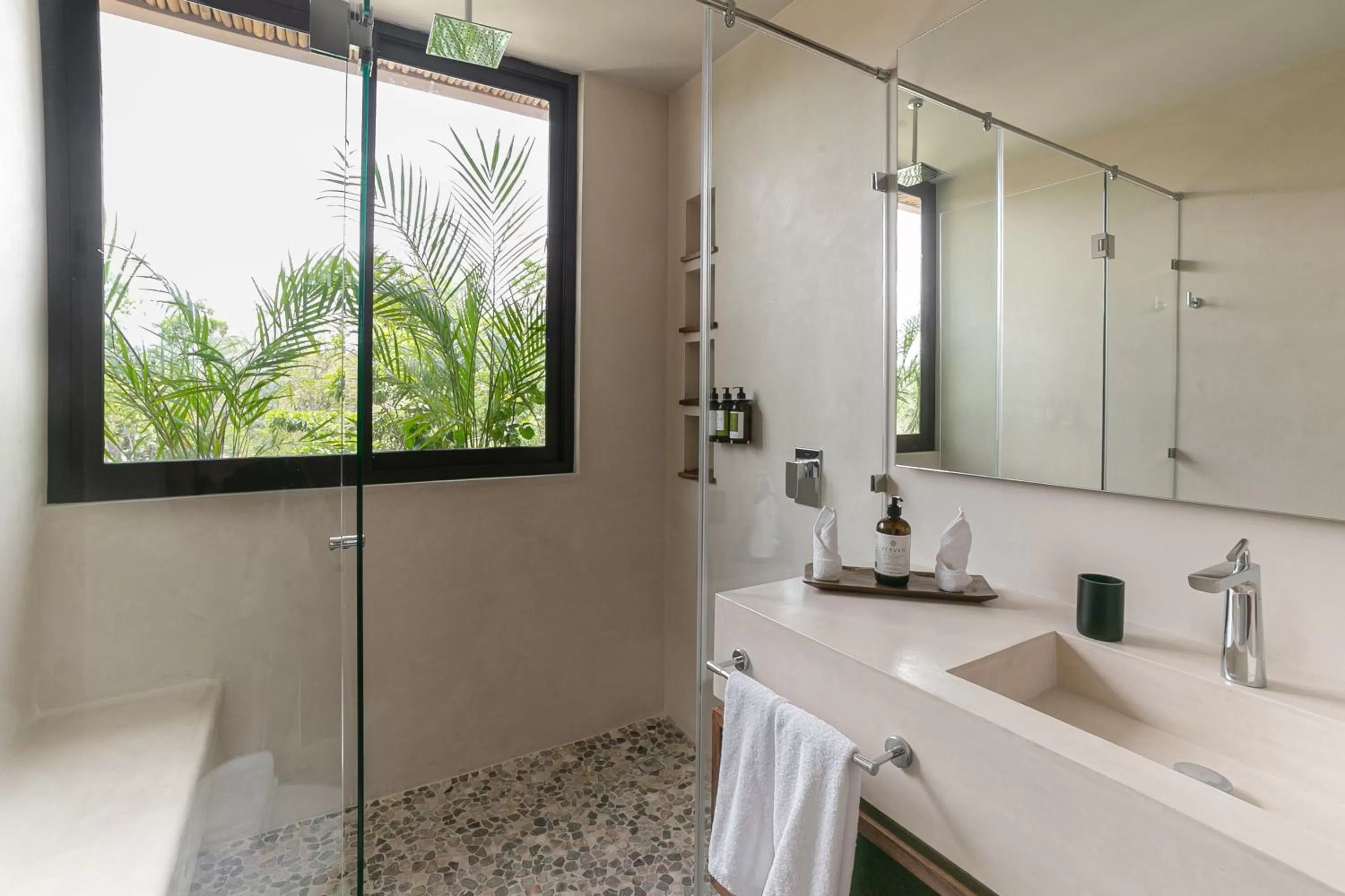 Bathroom in Zereno Tulum Beach Club Access