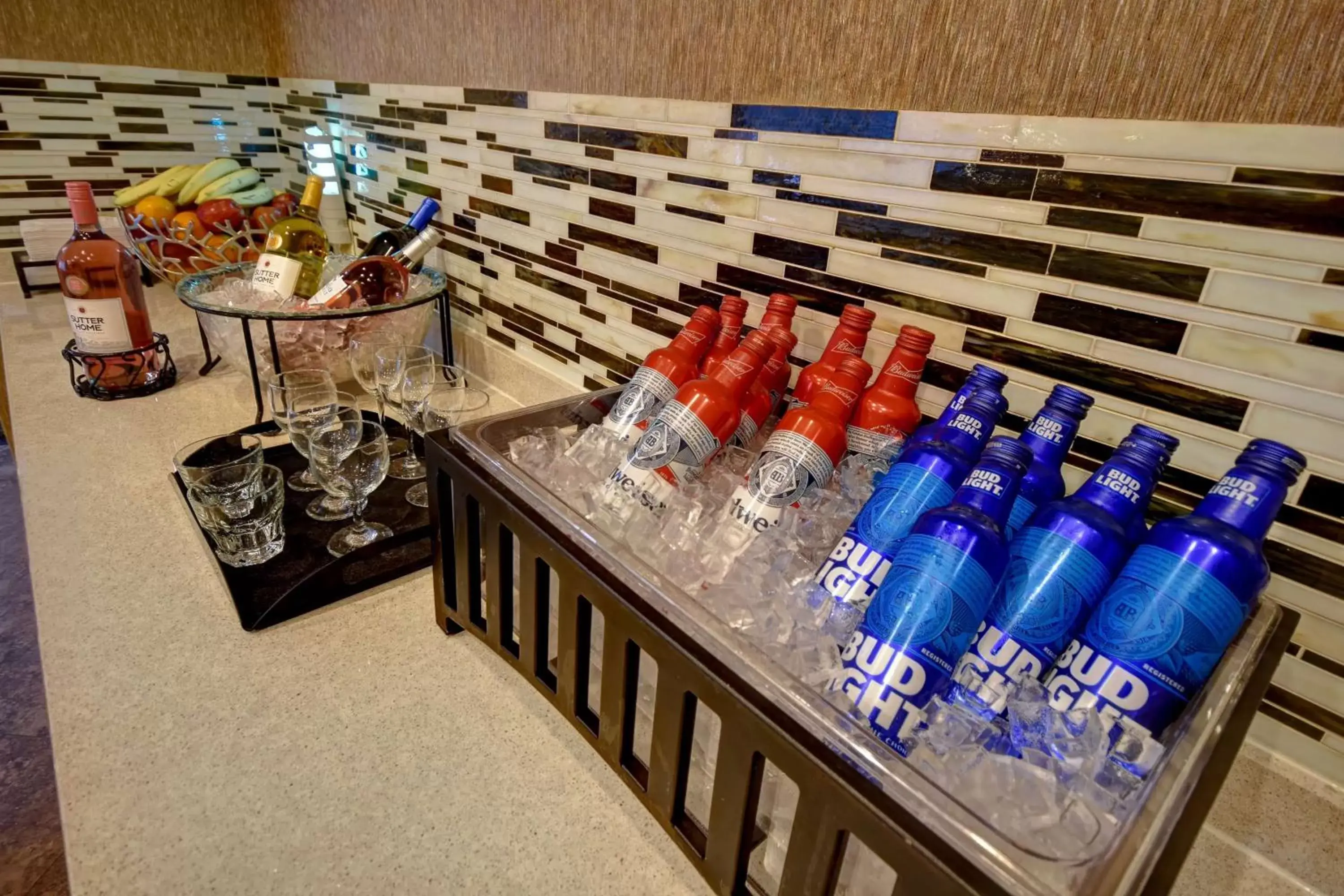 Lounge or bar in Homewood Suites By Hilton HOU Intercontinental Airport
