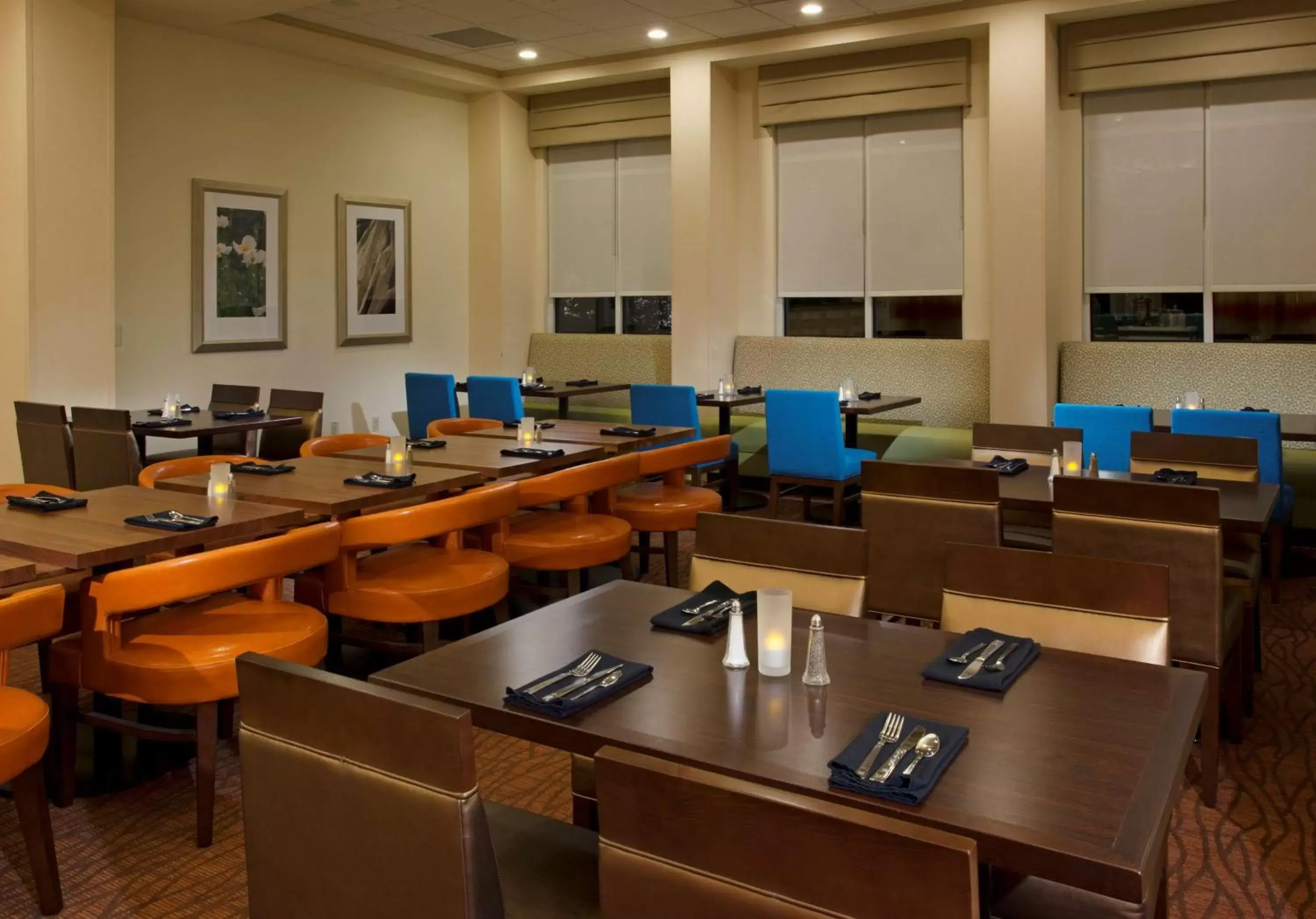 Restaurant/Places to Eat in Hilton Garden Inn Gainesville
