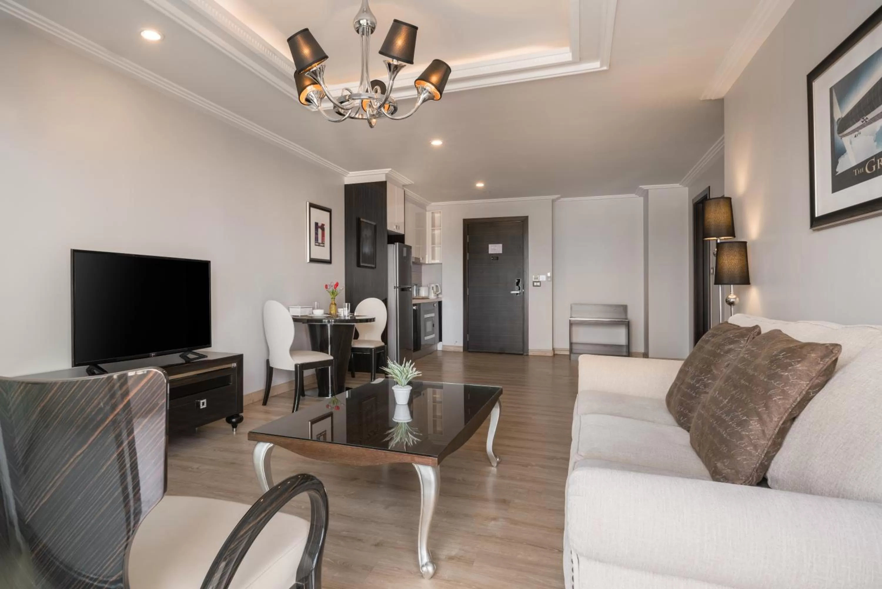 TV and multimedia in Sirin Exclusive Hotel and Residence