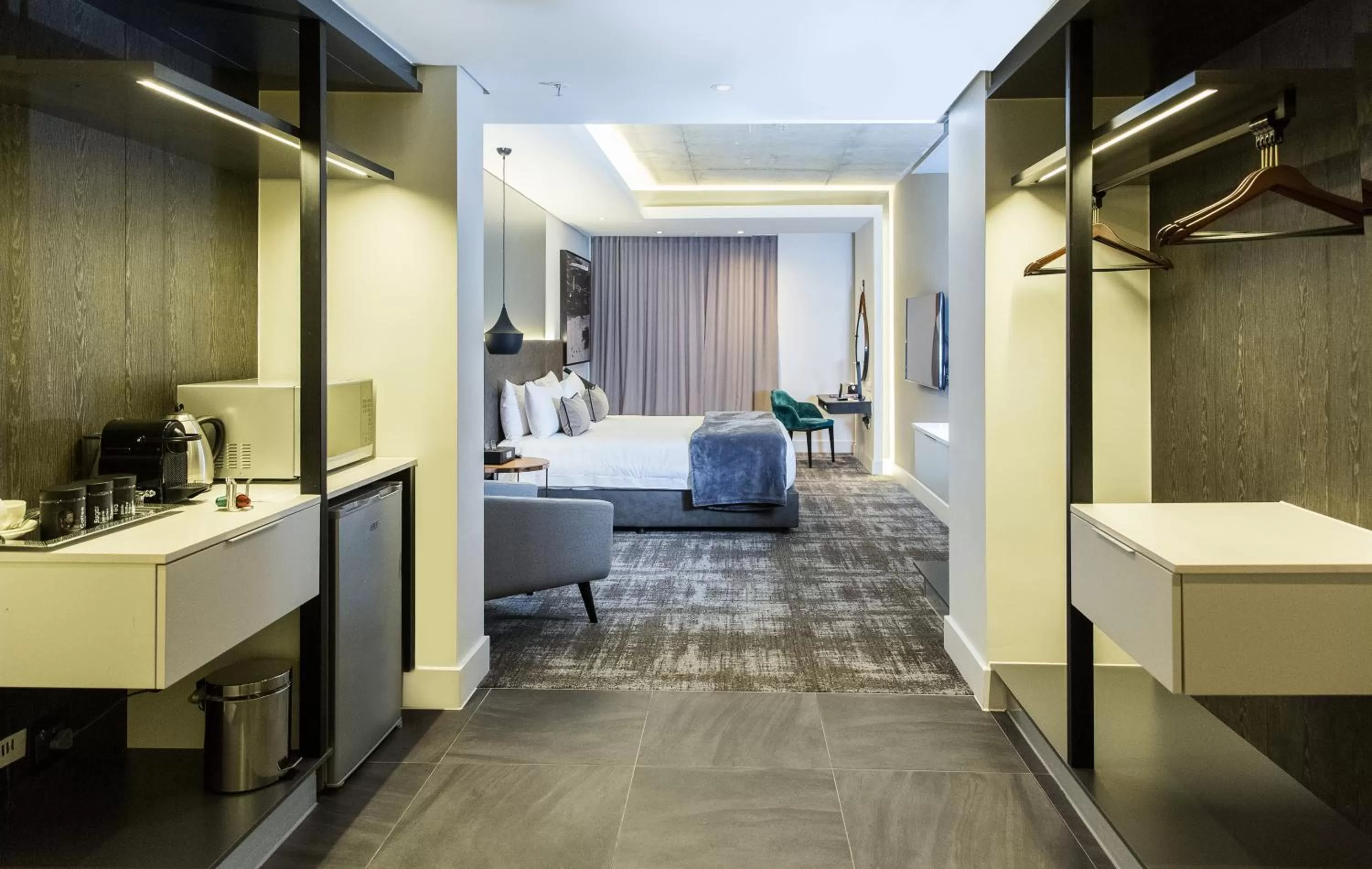 Coffee/tea facilities, Bed in The Capital Mirage