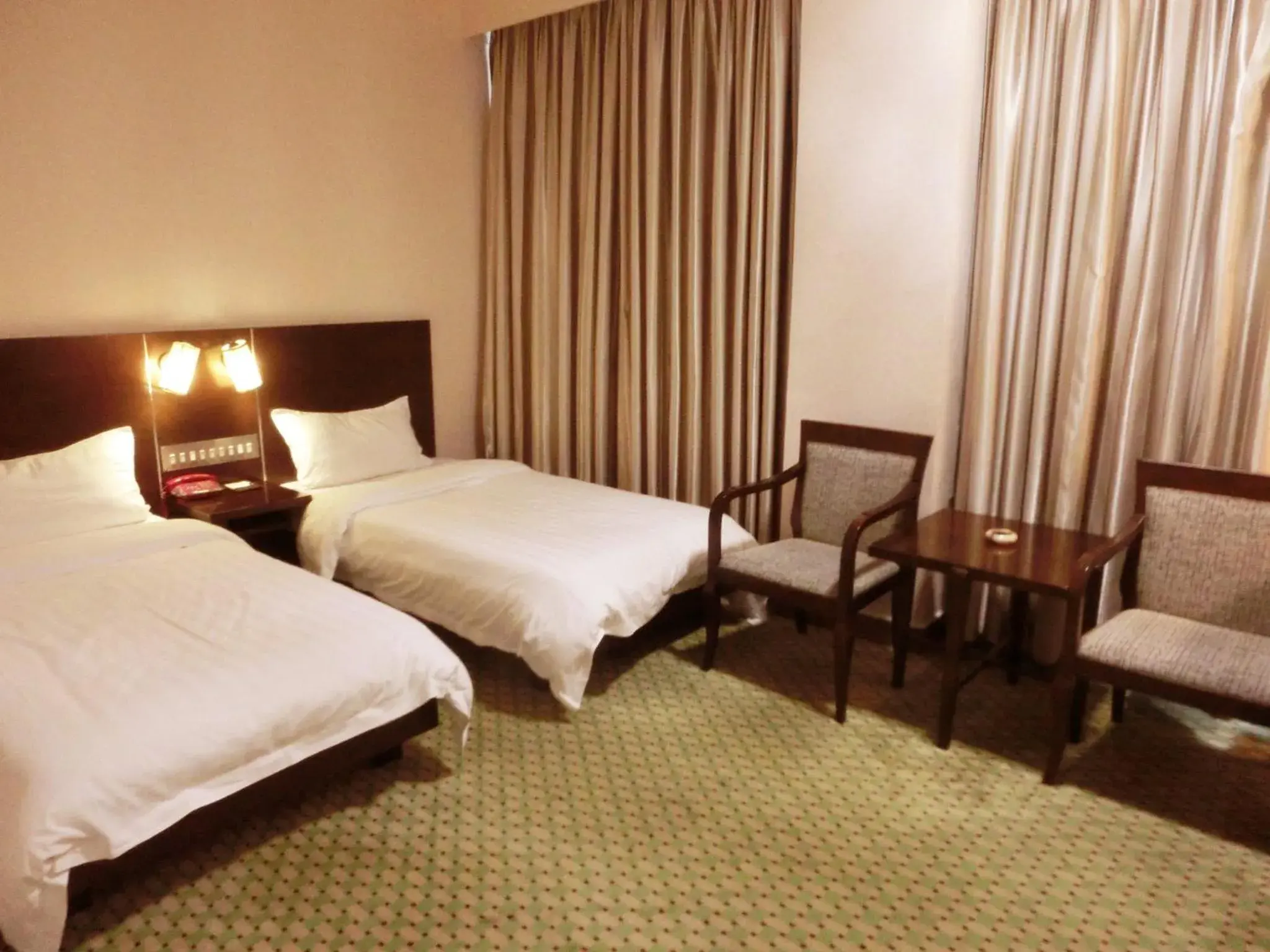 Bedroom, Bed in New Asia Hotel