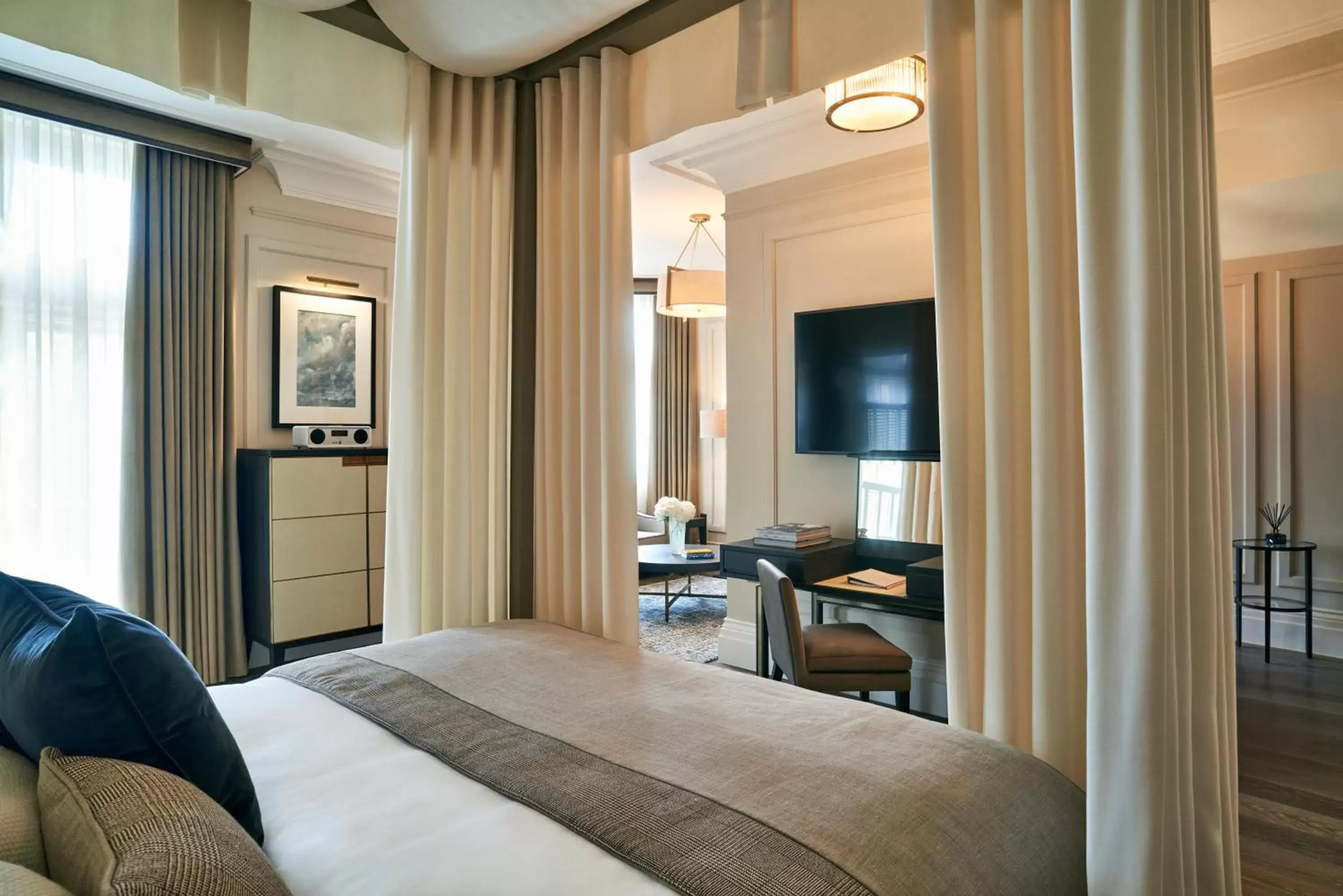 Photo of the whole room, Bed in Kimpton - Fitzroy London, an IHG Hotel