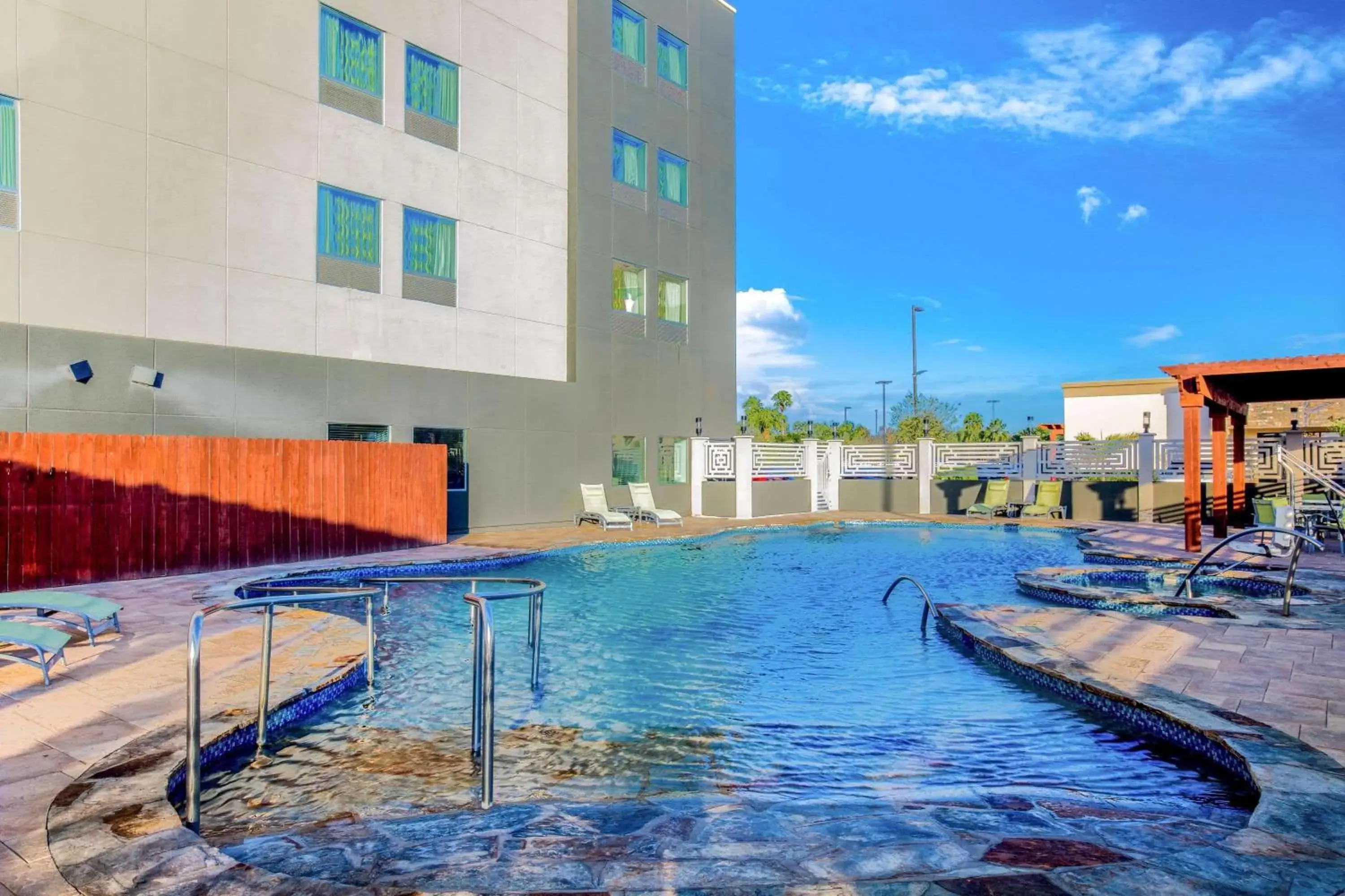 Activities, Swimming Pool in La Quinta by Wyndham McAllen Convention Center