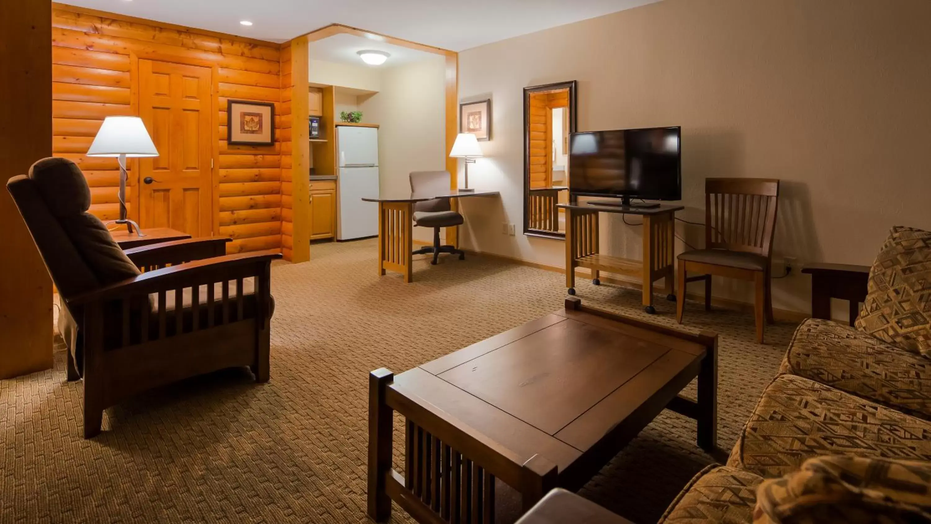 TV and multimedia, Seating Area in Best Western Starlite Village