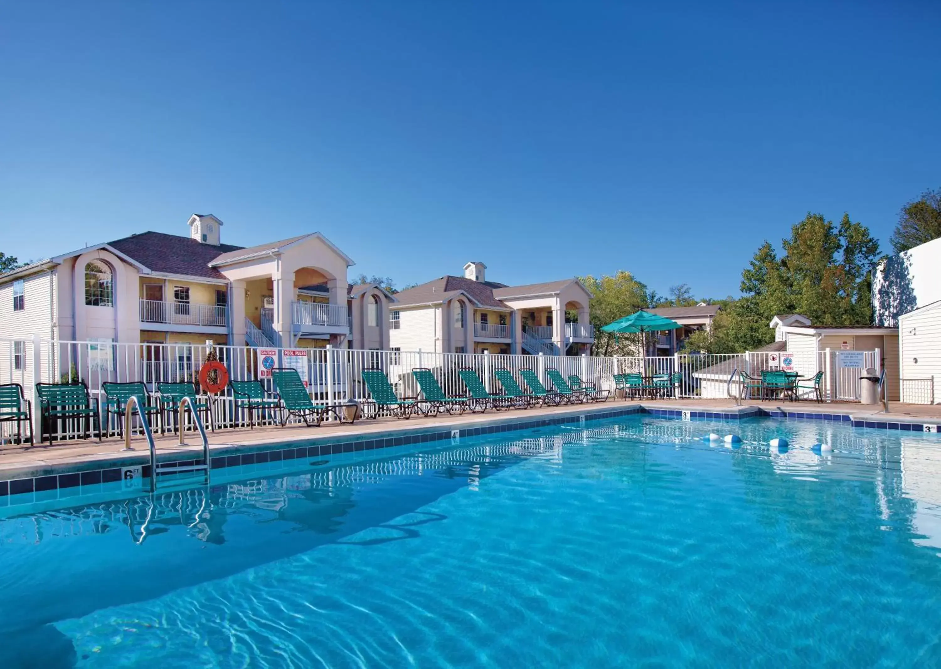 Swimming Pool in Club Wyndham Branson at The Falls