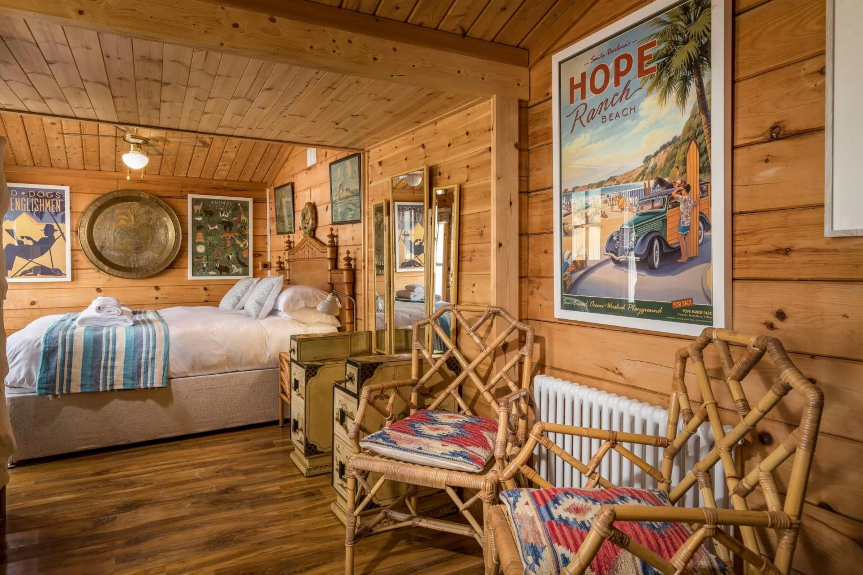 Seating area, Bed in Tolcarne Beach Colonial Restaurant and Rooms