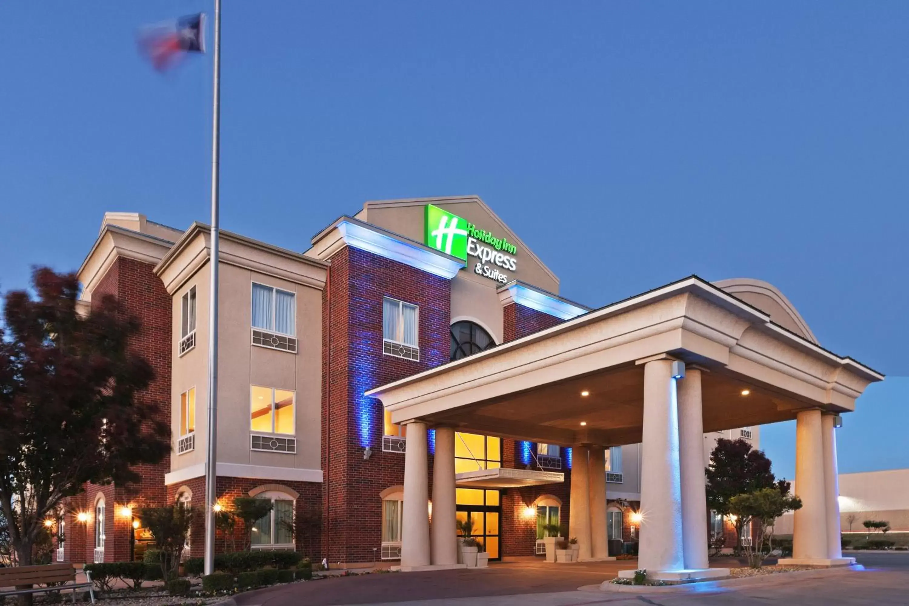 Property building in Holiday Inn Express Hotel and Suites Abilene, an IHG Hotel
