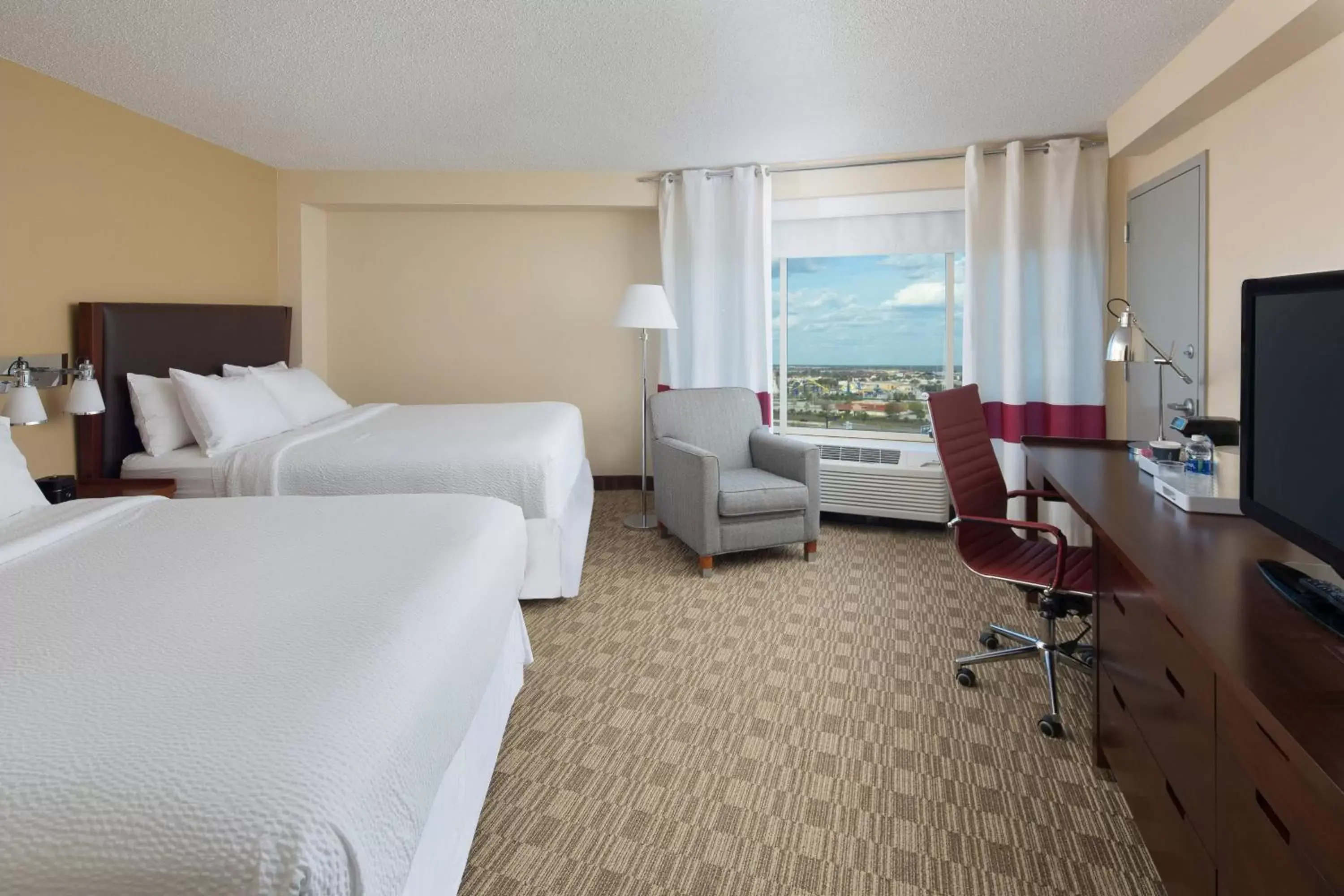 Photo of the whole room in Four Points by Sheraton Orlando International Drive