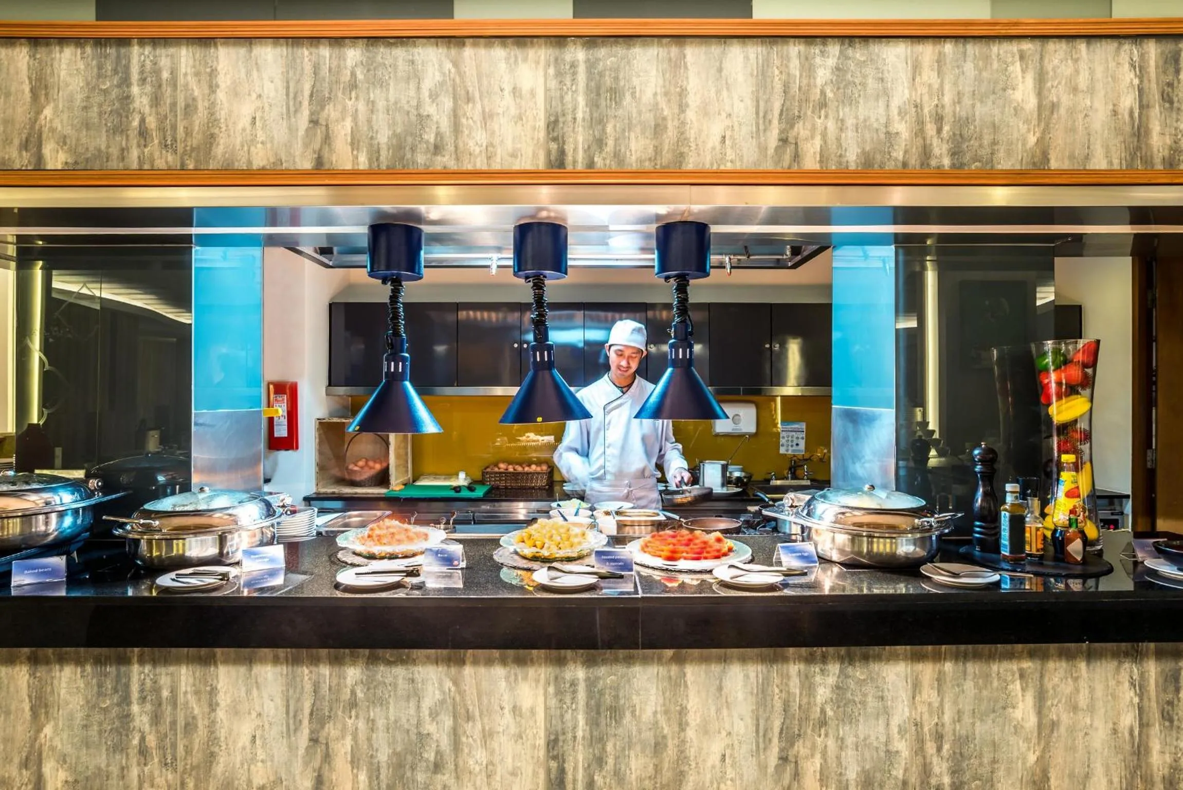 Restaurant/places to eat in Destination Resorts Phuket Karon Beach - SHA Extra Plus