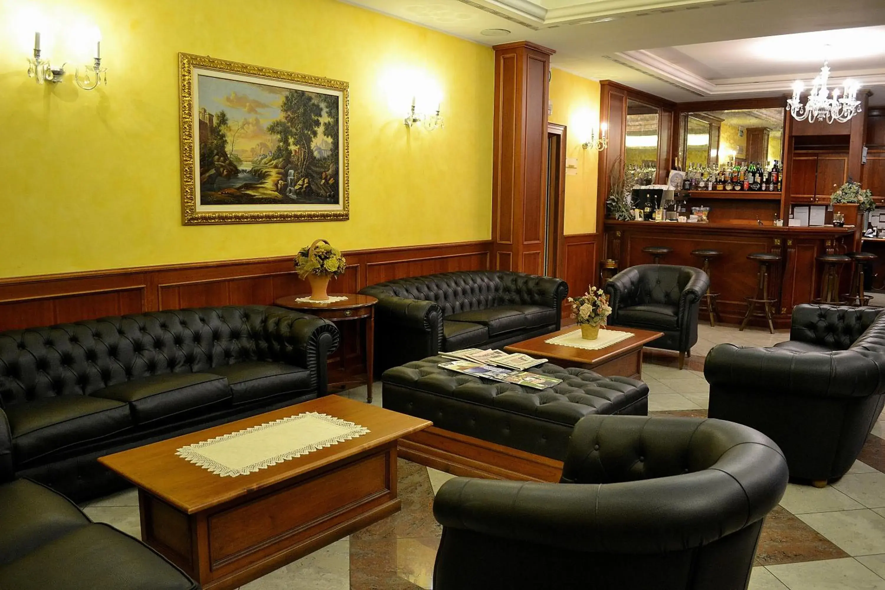 Lounge or bar, Lobby/Reception in Tricolore Hotel