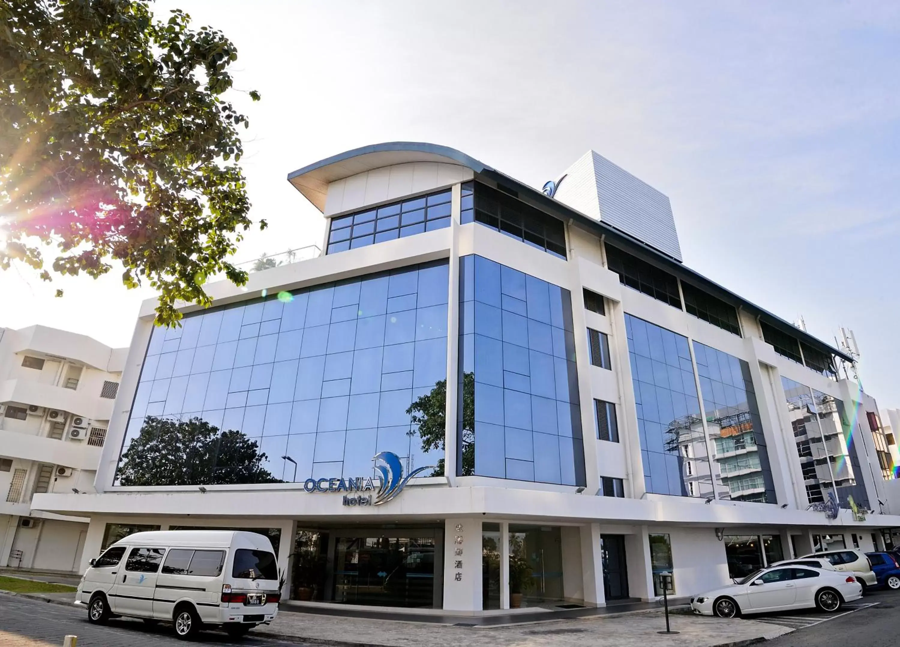 Facade/entrance, Property Building in Oceania Hotel