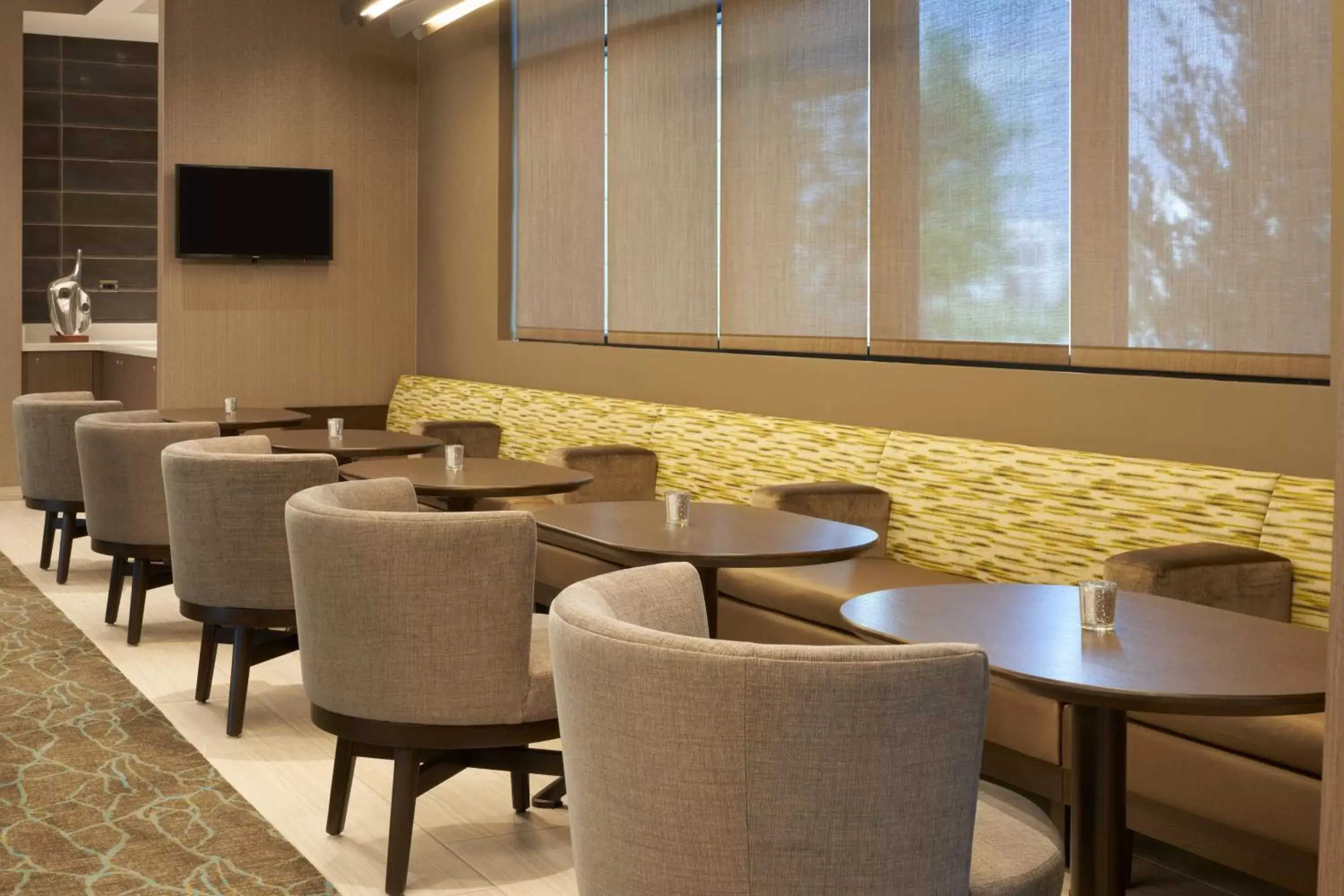 Lobby or reception, Lounge/Bar in SpringHill Suites by Marriott Orlando Lake Nona