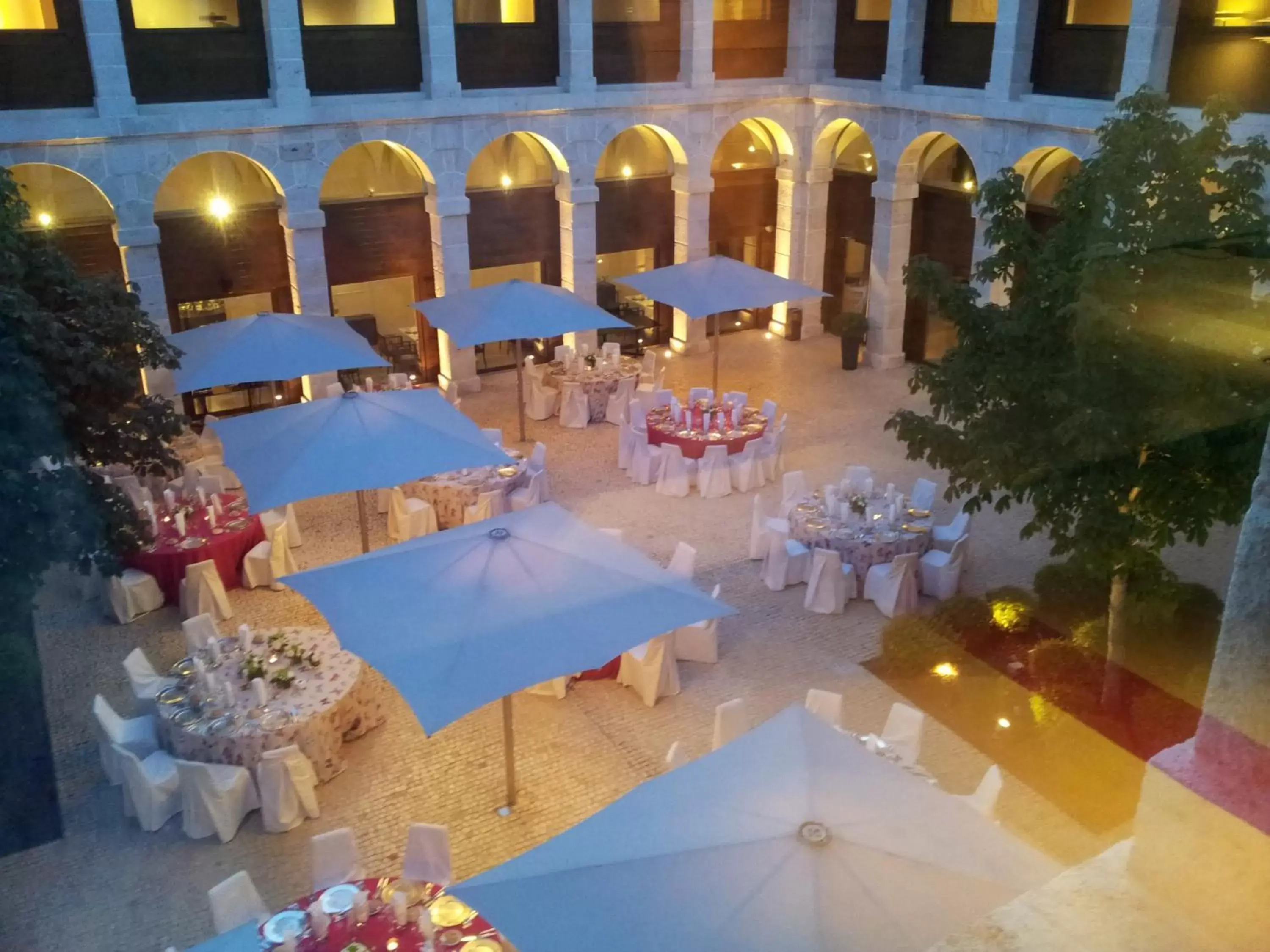 Patio in Parador de Alcalá de Henares