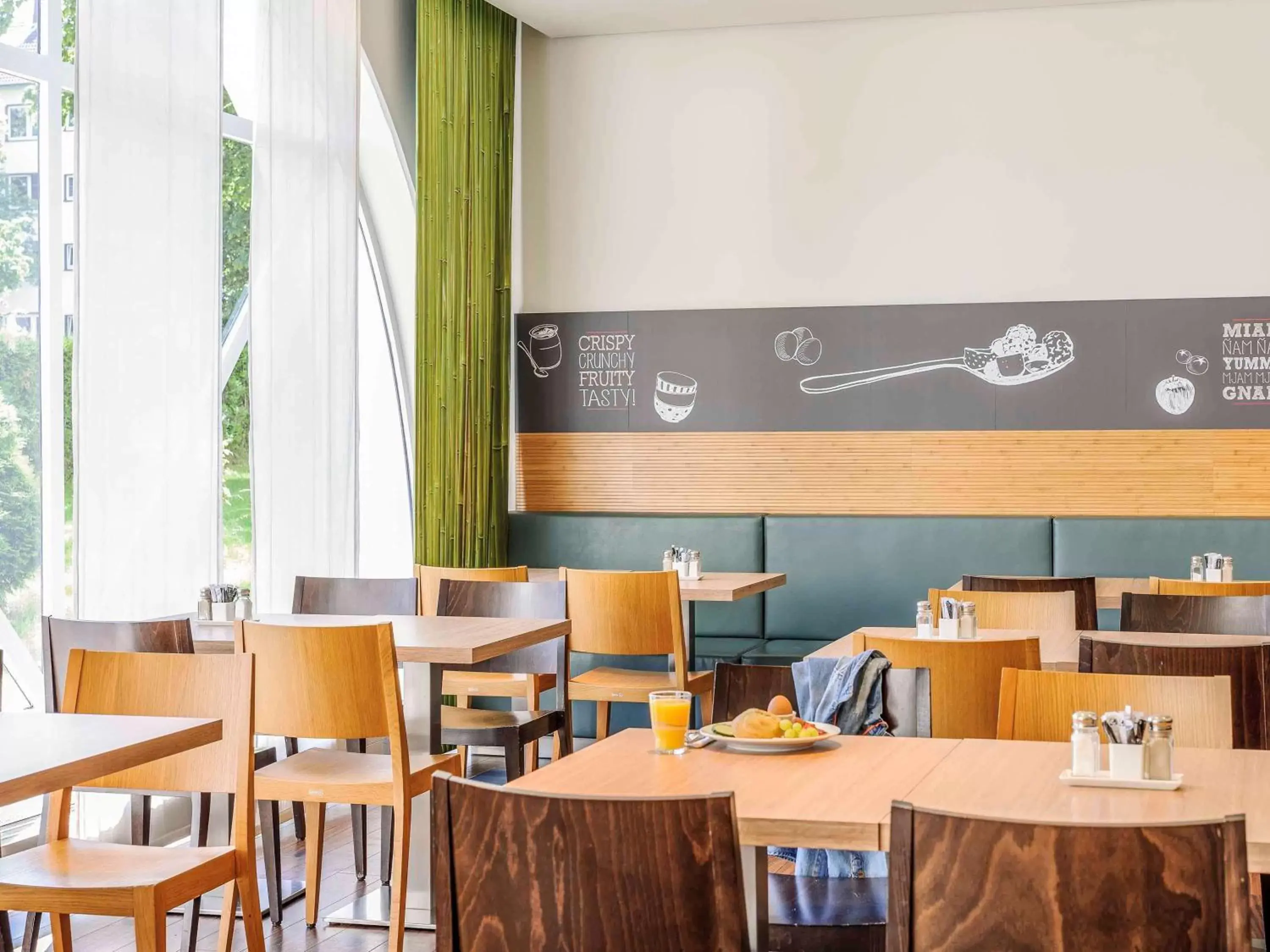 Restaurant/Places to Eat in ibis Bochum Zentrum