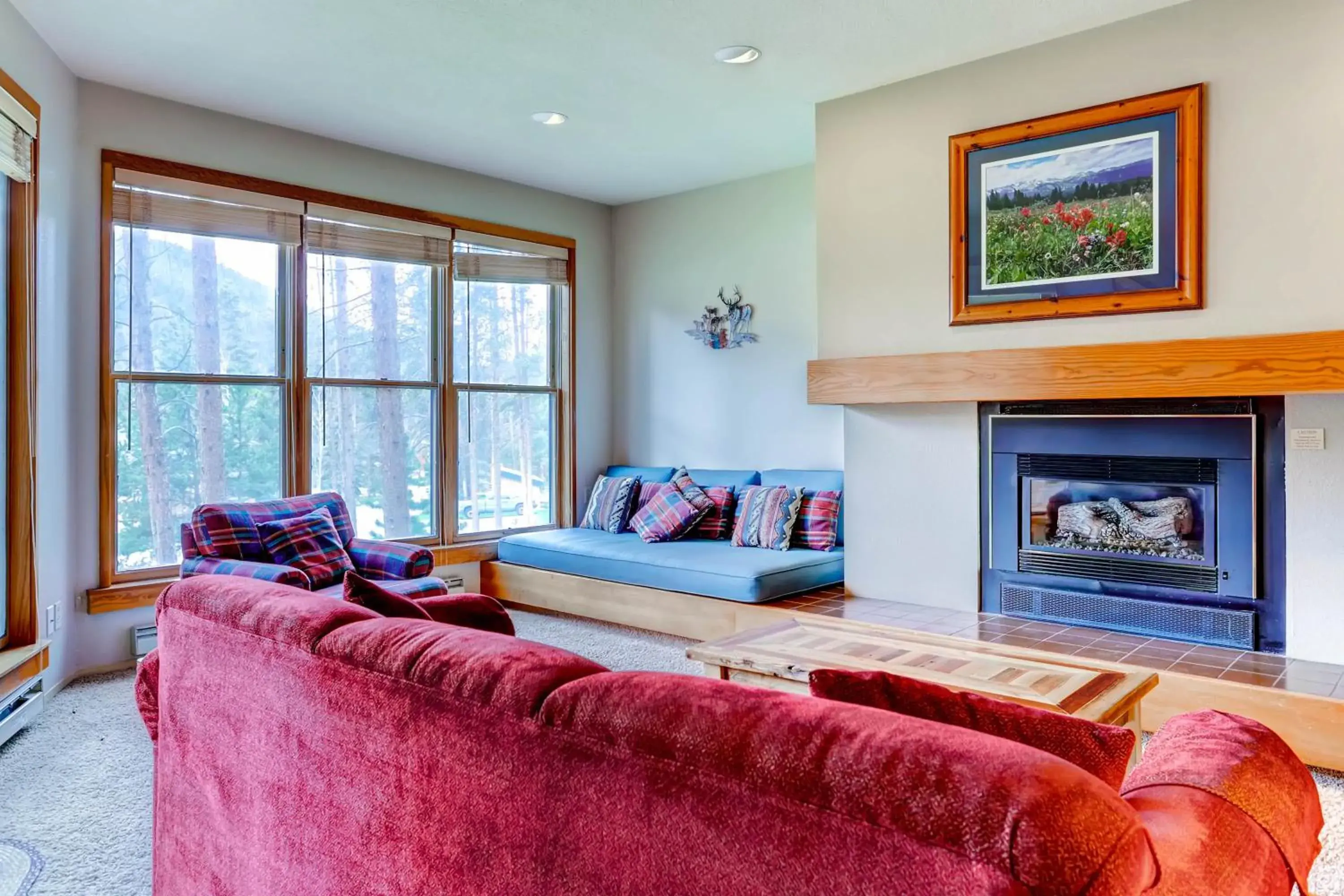Living room, Seating Area in Aspen Ridge Condominiums by Keystone Resort