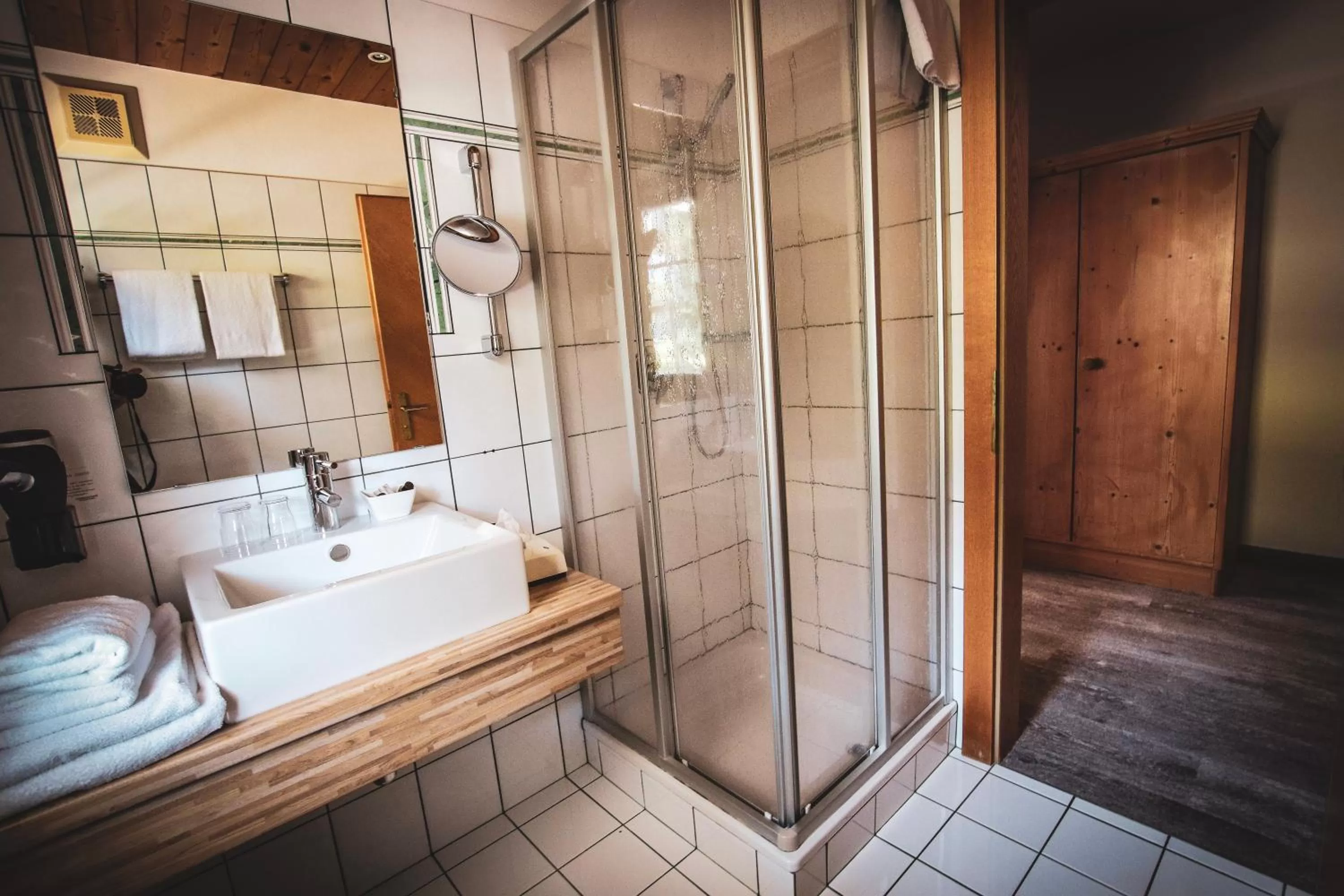 Bathroom in ACTIVE by Leitner's