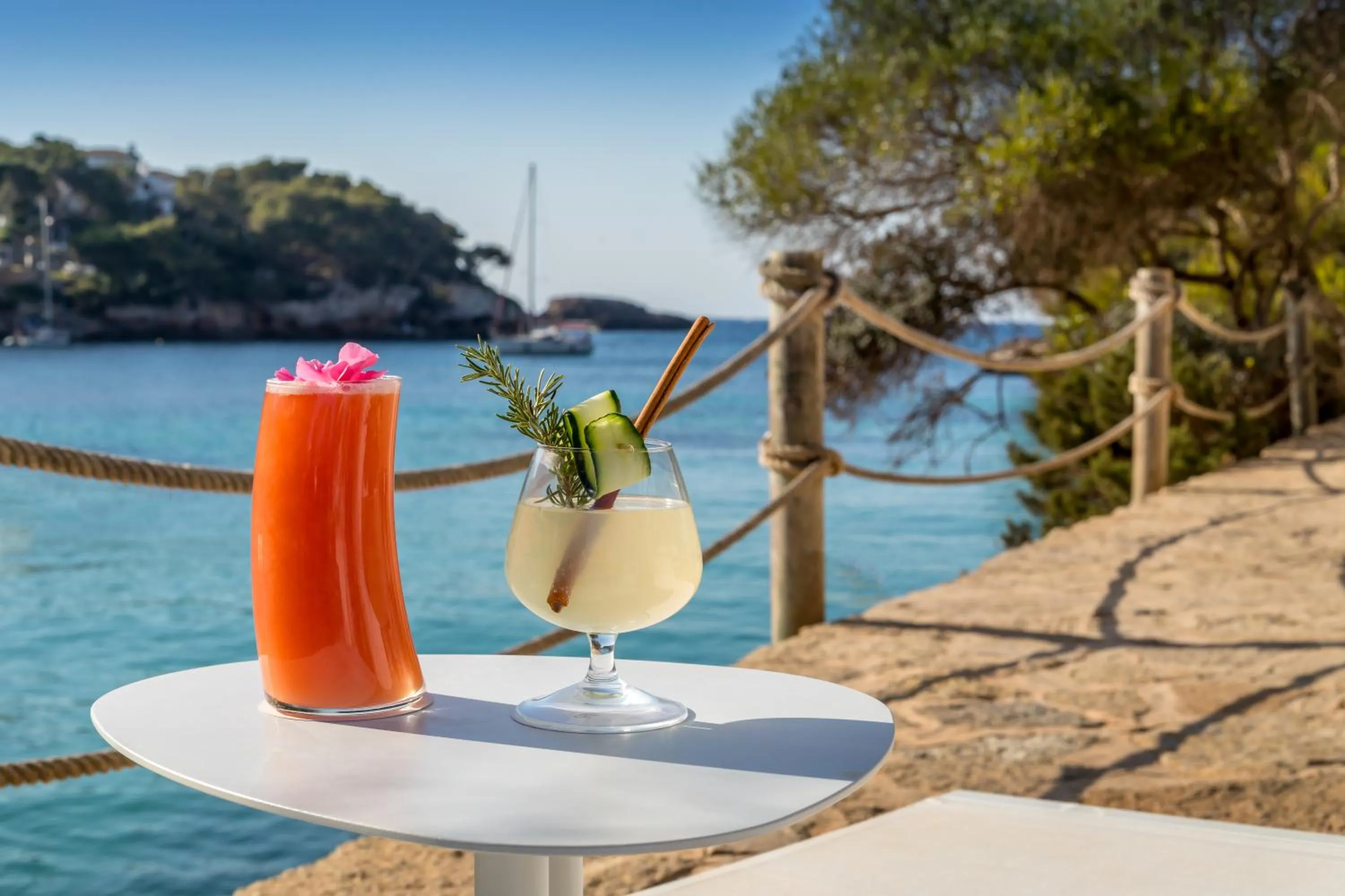 Drinks in Barceló Ponent Beach