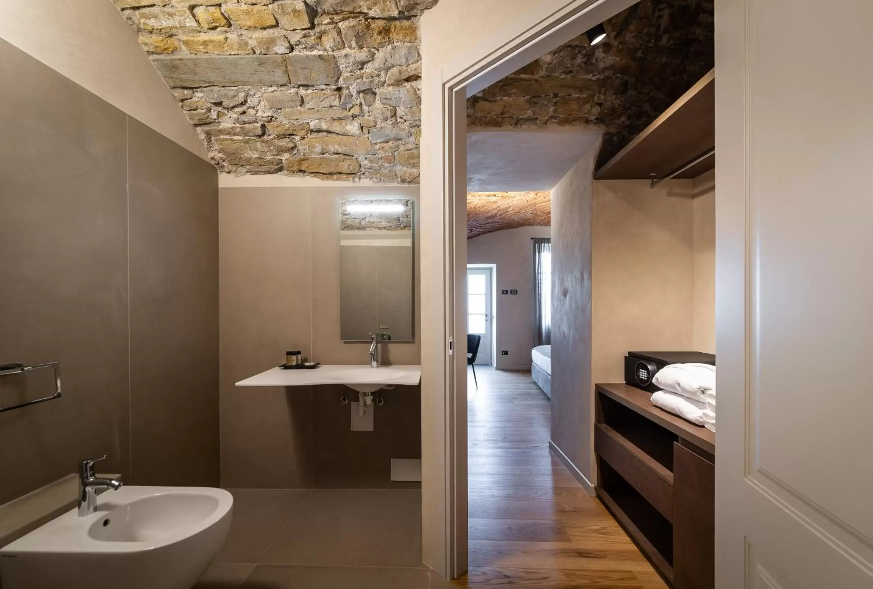 Bathroom in Relais San Vigilio al Castello