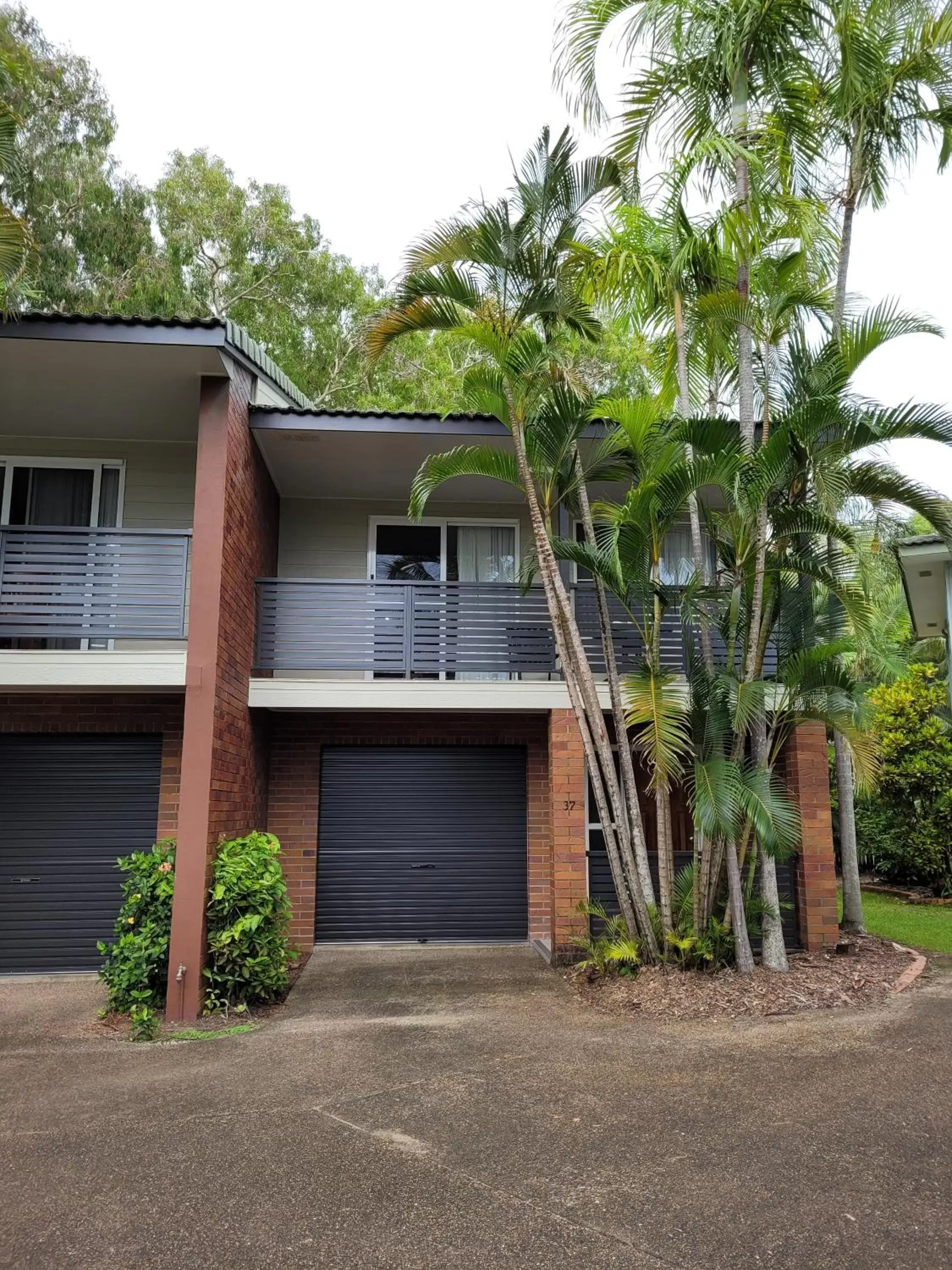 Property Building in Comfort Resort Blue Pacific