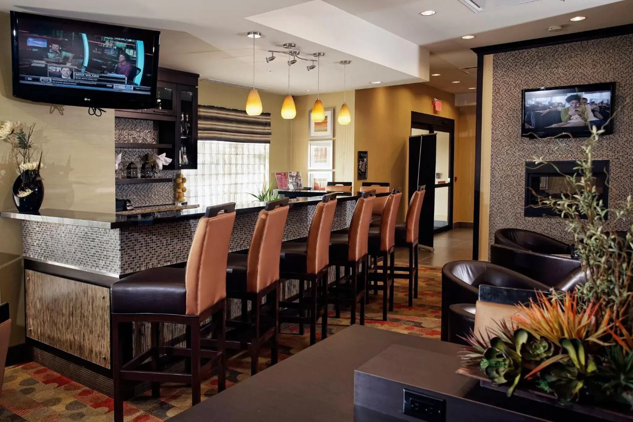 Lounge or bar, Lounge/Bar in TownePlace Suites by Marriott Sudbury