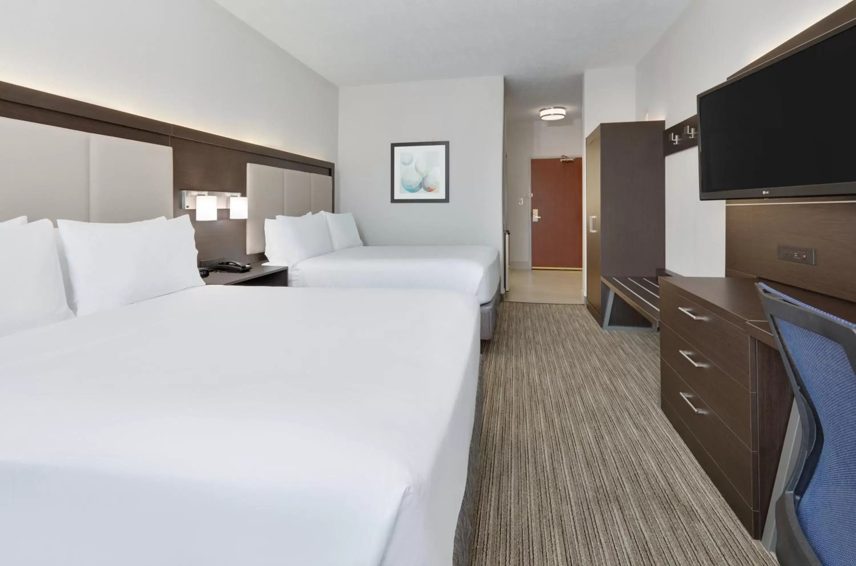 Photo of the whole room, Bed in Holiday Inn Express Hotel & Suites Duncanville, an IHG Hotel