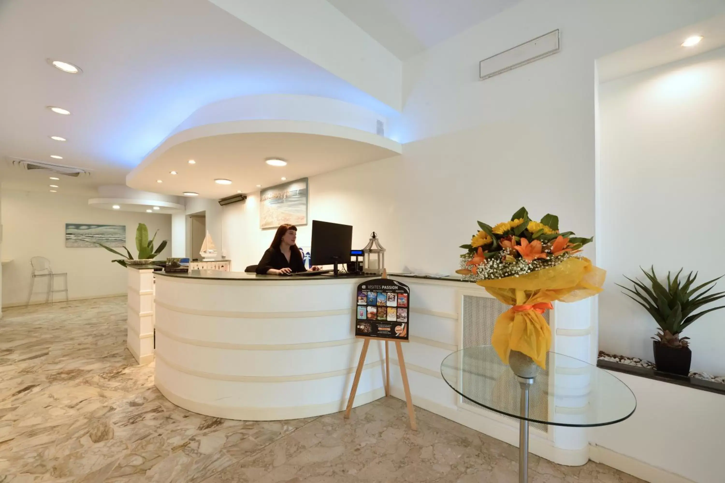 Lobby/Reception in Hotel Diano Marina Mhotelsgroup