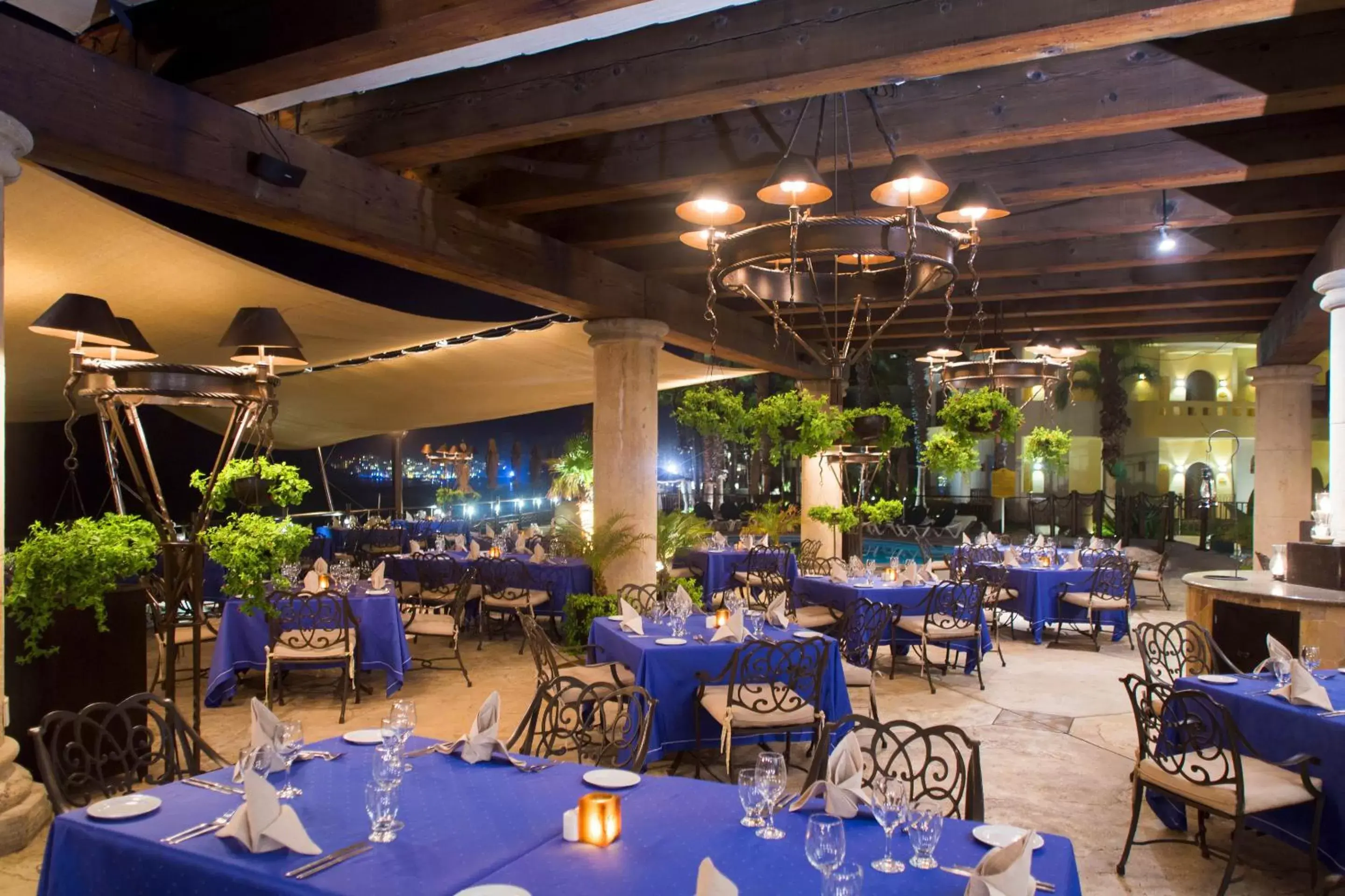 Restaurant/Places to Eat in Villa del Palmar Beach Resort & Spa