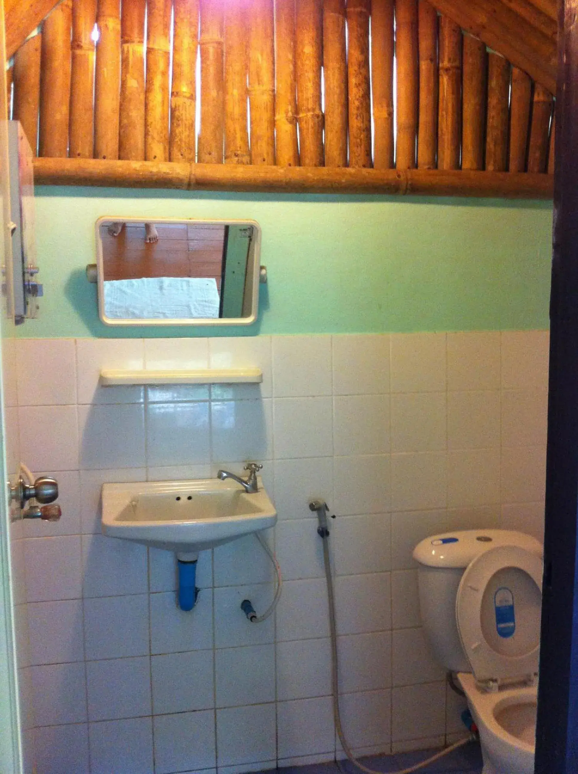 Bathroom in Chang Pai Resort
