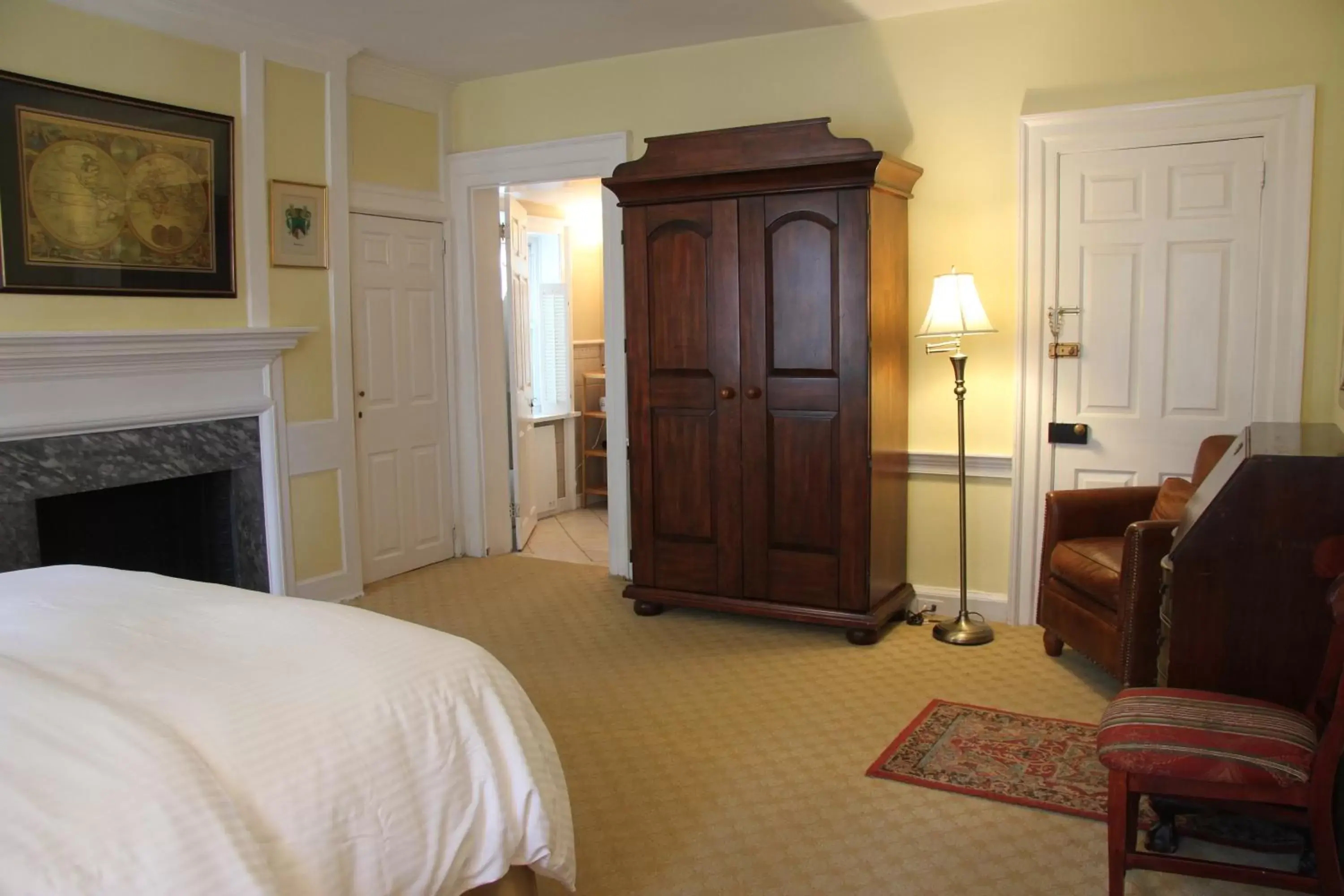 Bed in Morris House Hotel Bed in Morris House Hotel