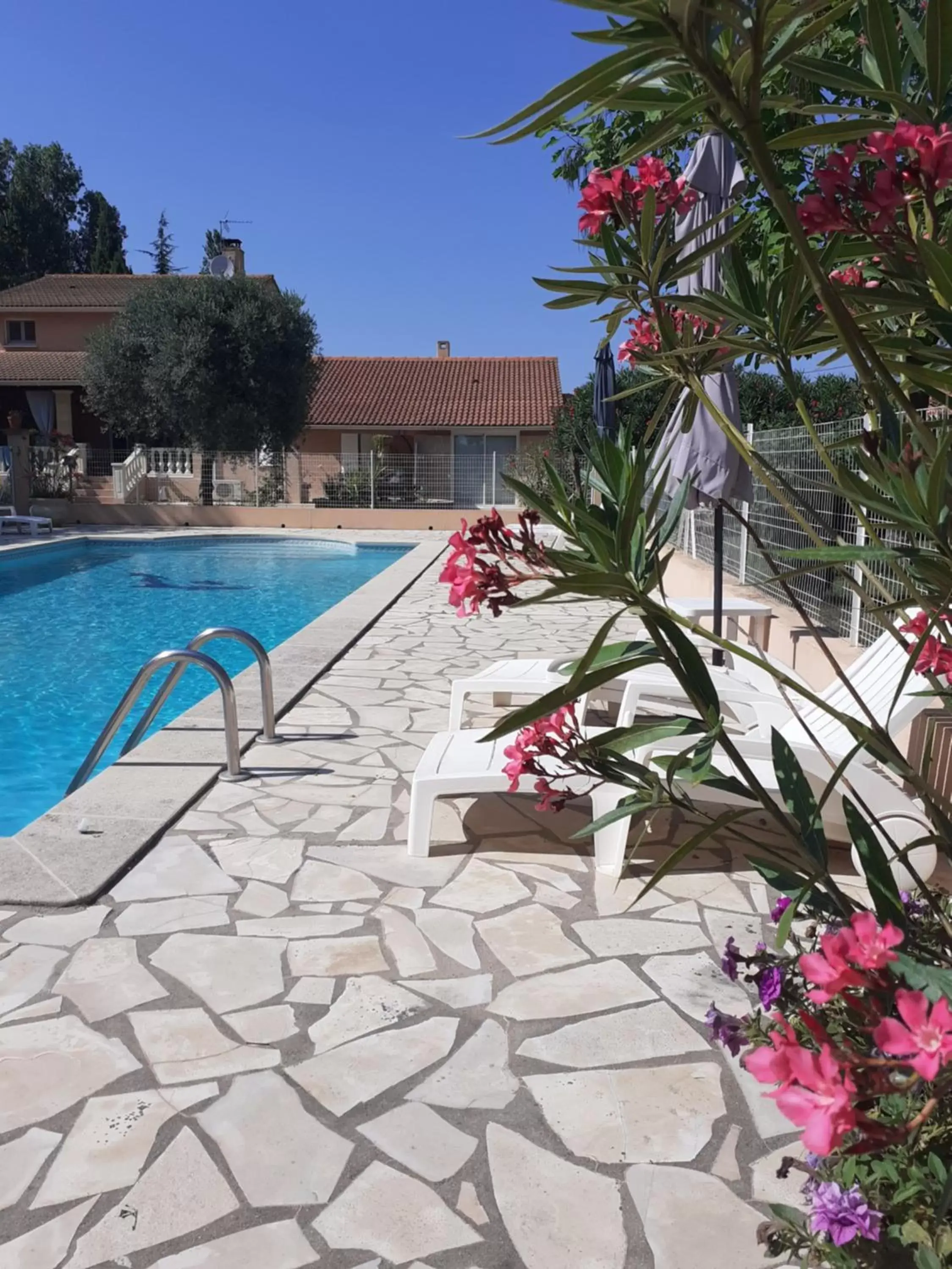 Swimming Pool in B&B et Gite d'ayran