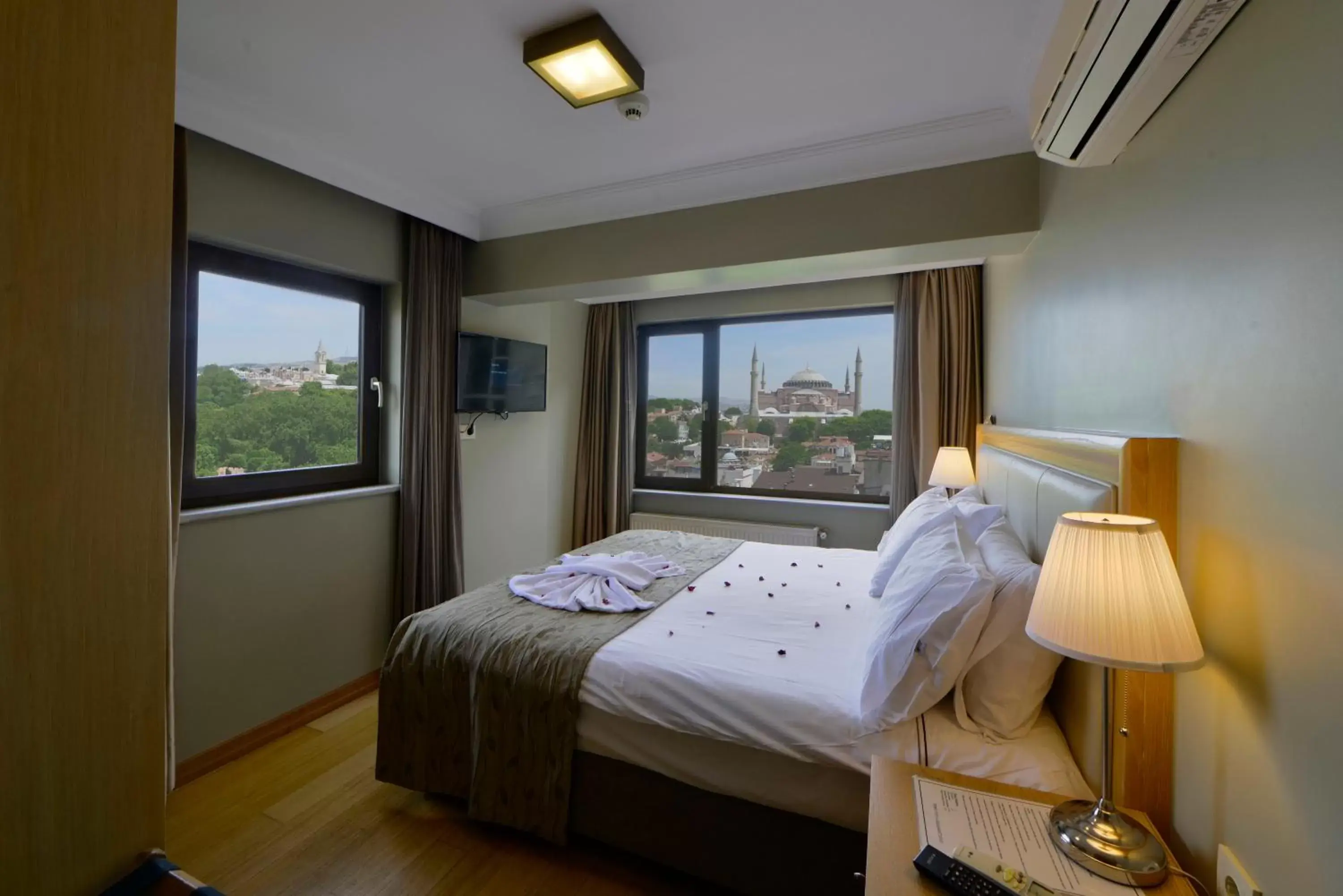 View (from property/room) in Agora Life Hotel - Special Class
