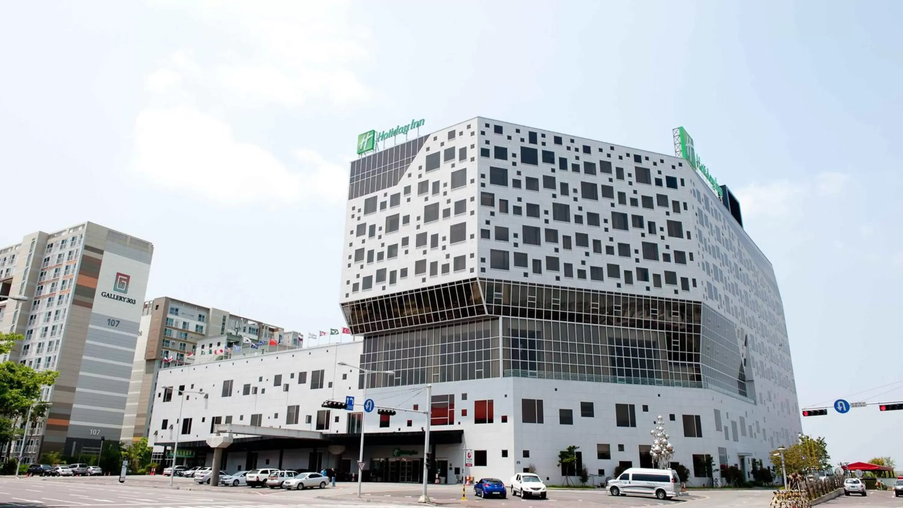 Property Building in Holiday Inn Gwangju, an IHG Hotel