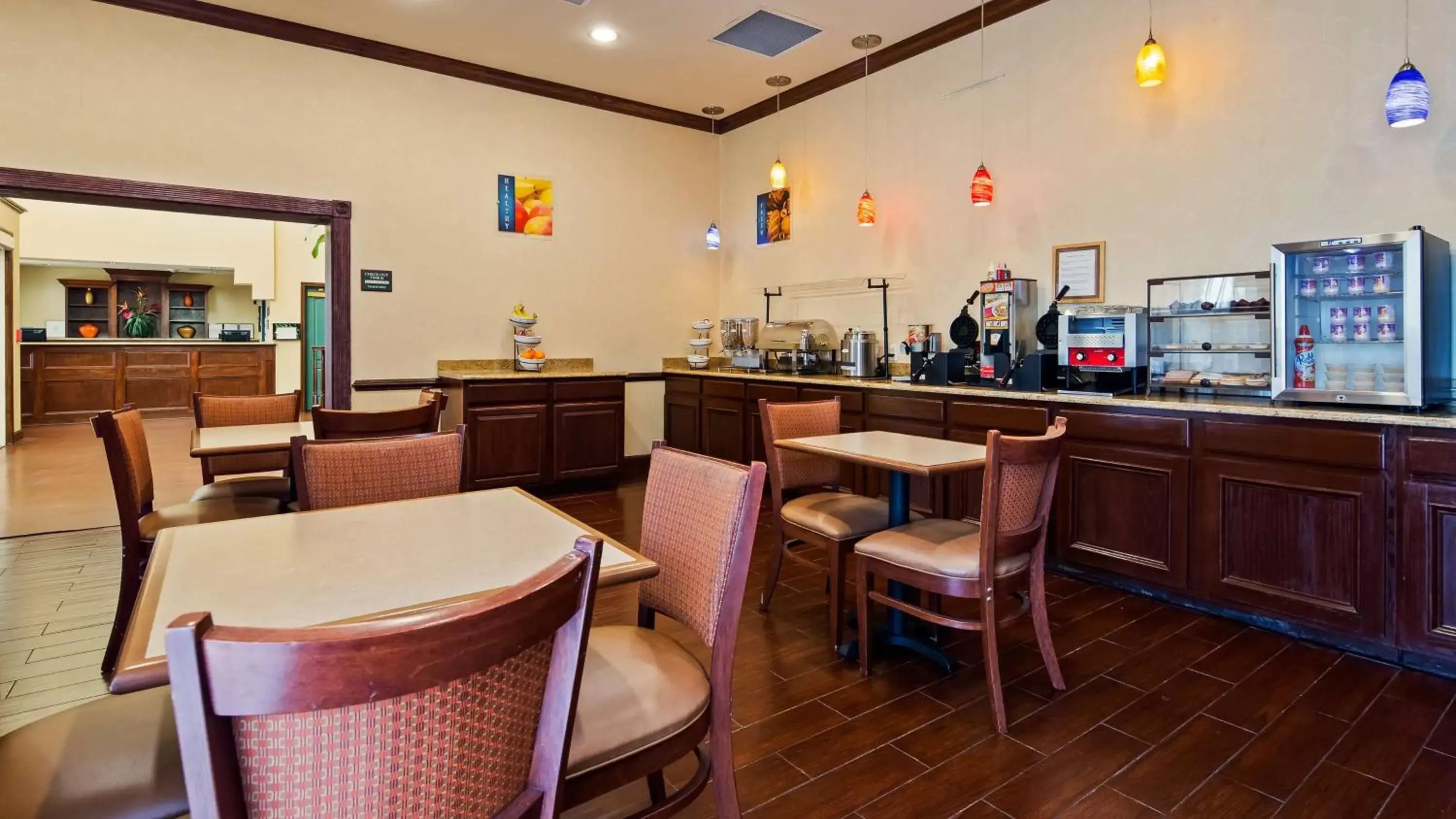 Restaurant/Places to Eat in Best Western Plus First Coast Inn and Suites