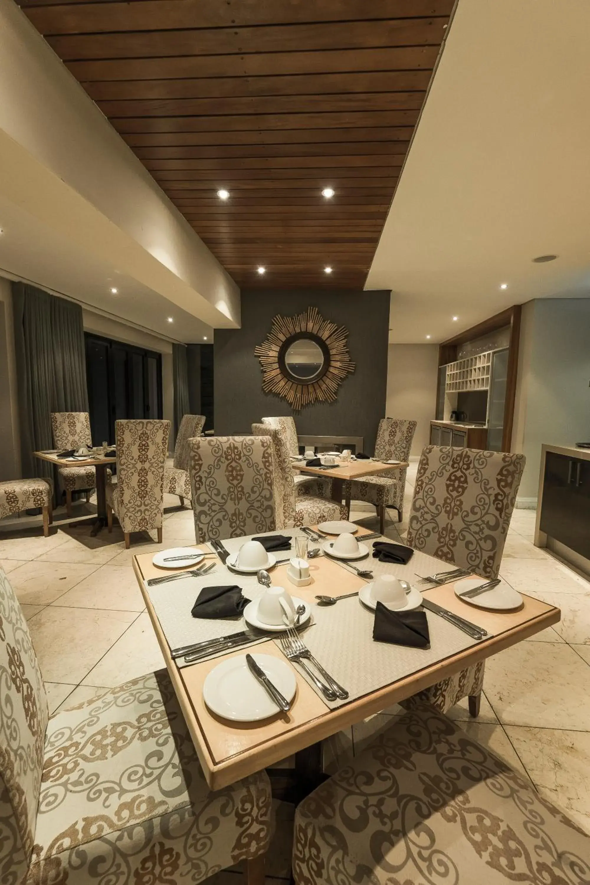 Restaurant/Places to Eat in Isango Gate Boutique Hotel And Spa