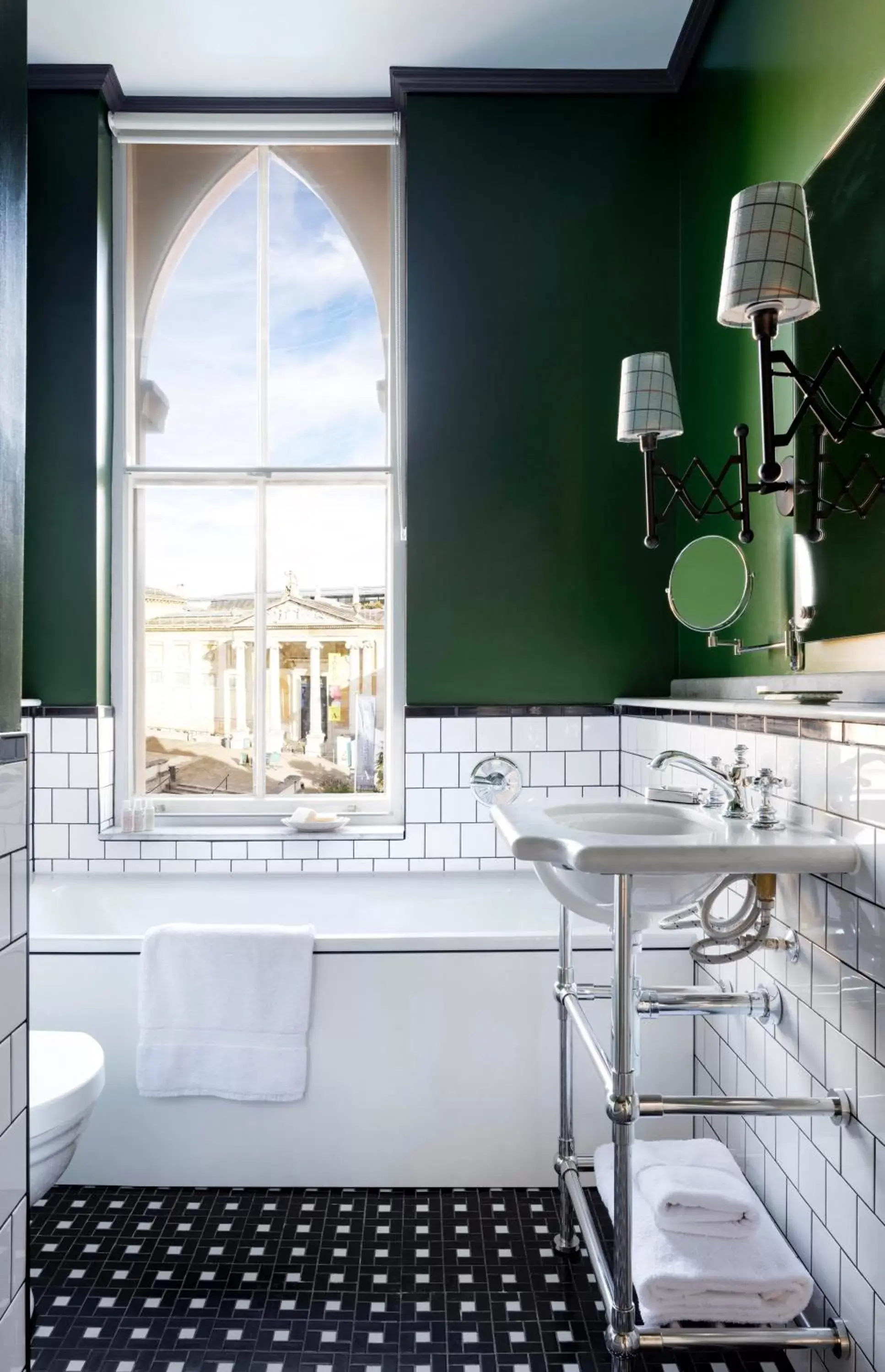 Bathroom in The Randolph Hotel, by Graduate Hotels