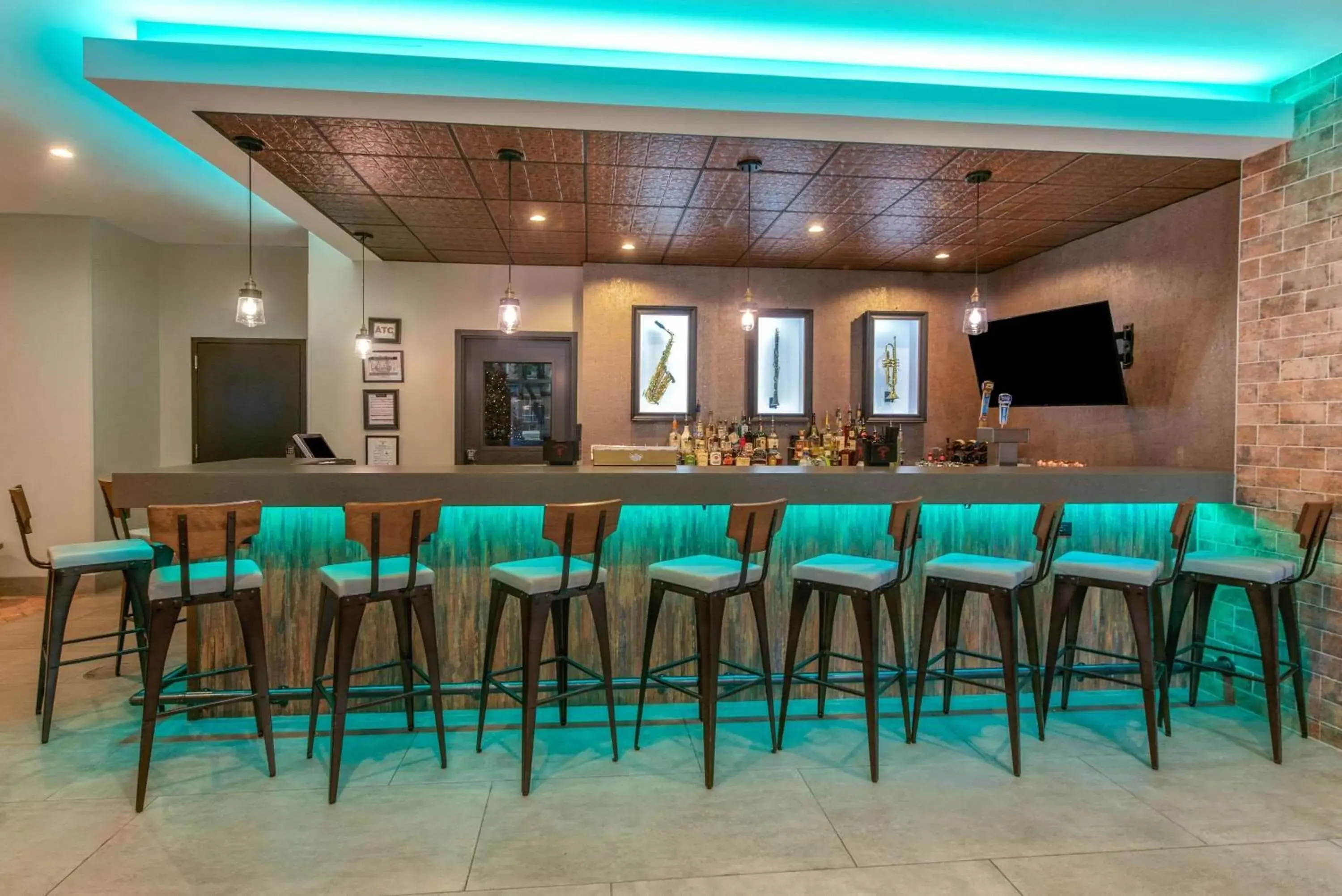 Lounge or bar, Restaurant/Places to Eat in La Quinta by Wyndham New Orleans Downtown