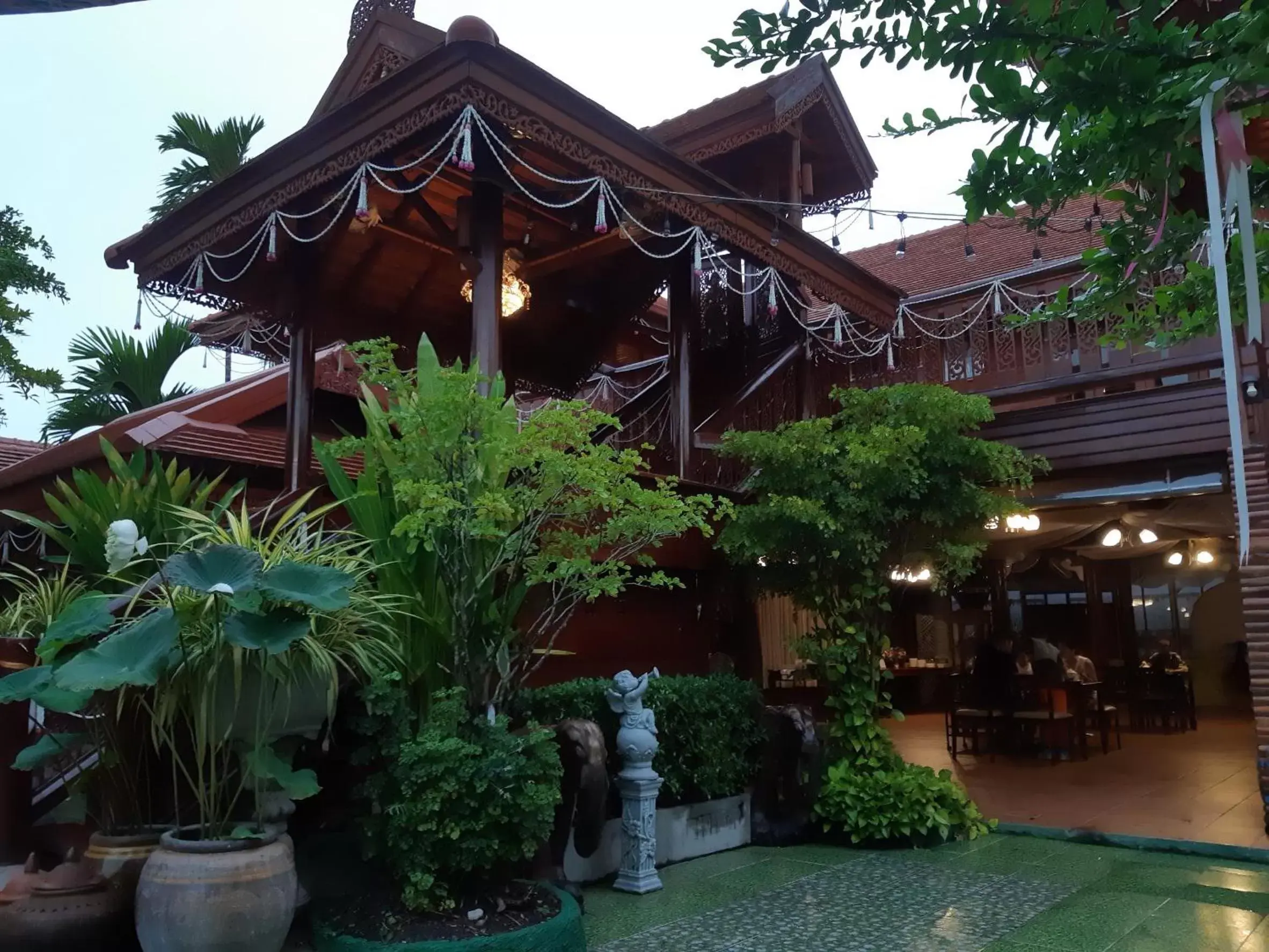 Property Building in Montri Resort Donmuang Bangkok