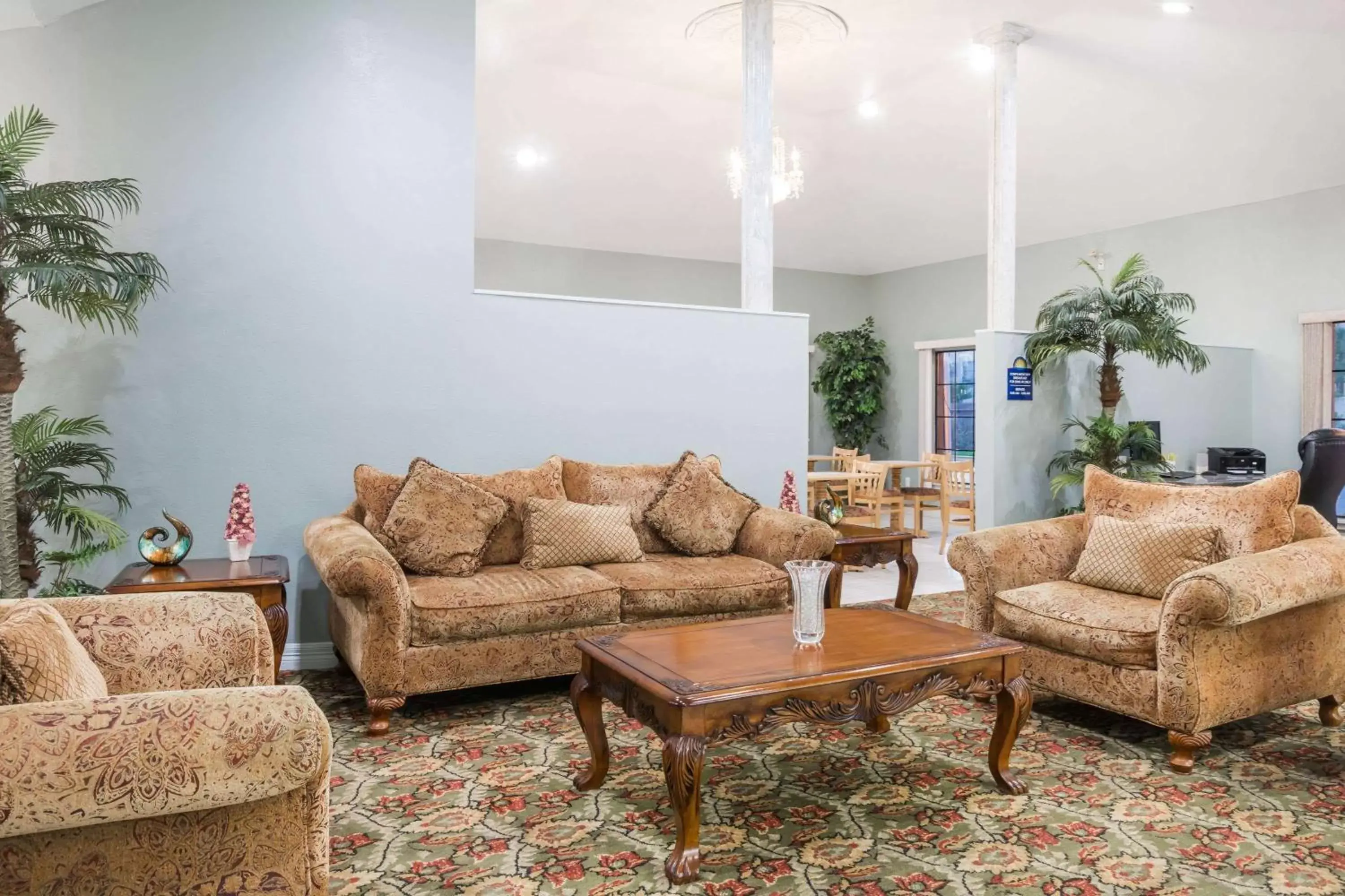 Seating Area in Days Inn by Wyndham Portland/Corpus Christi