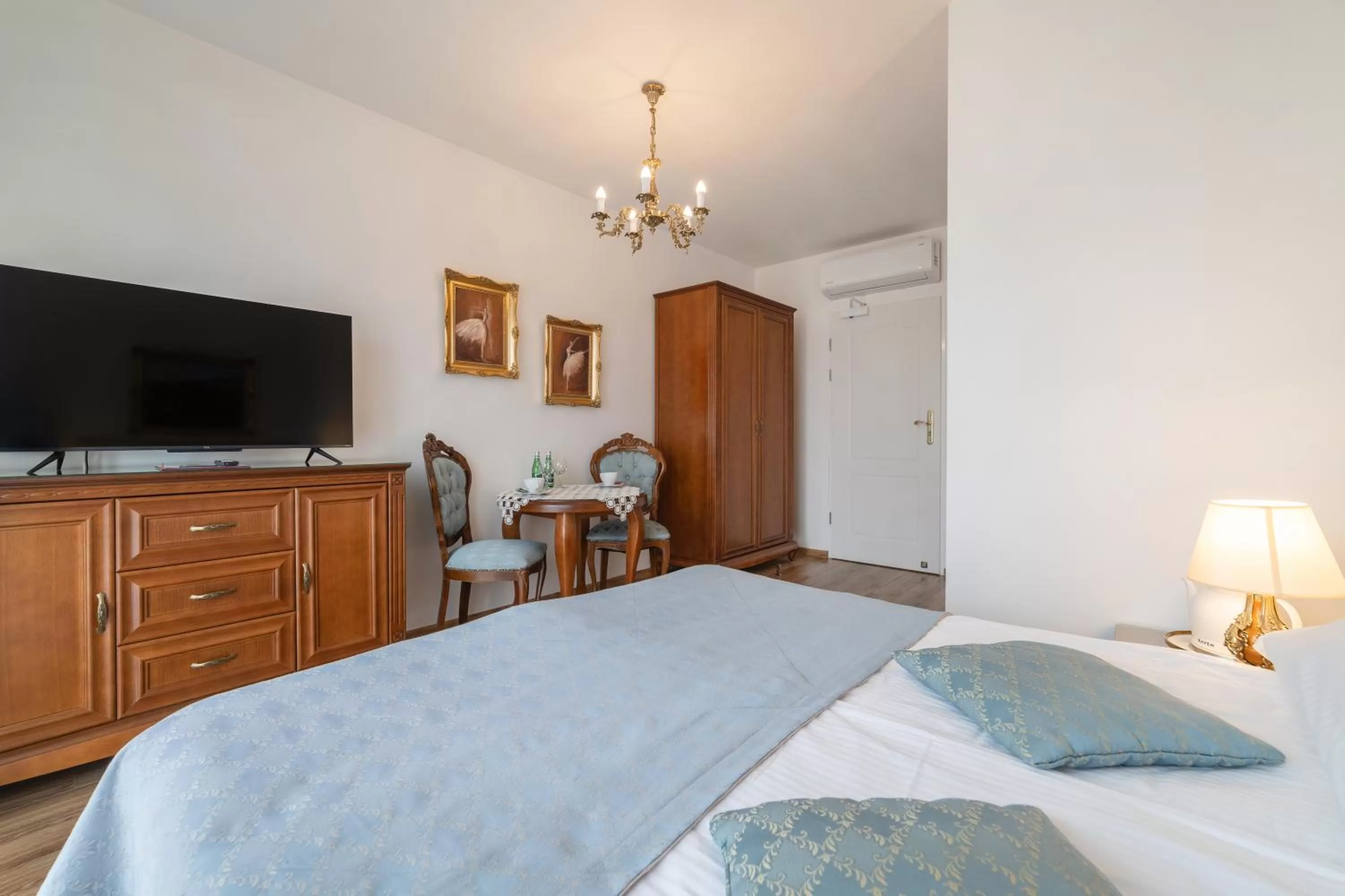 Bed in Pensjonat & Restauracja Admirał