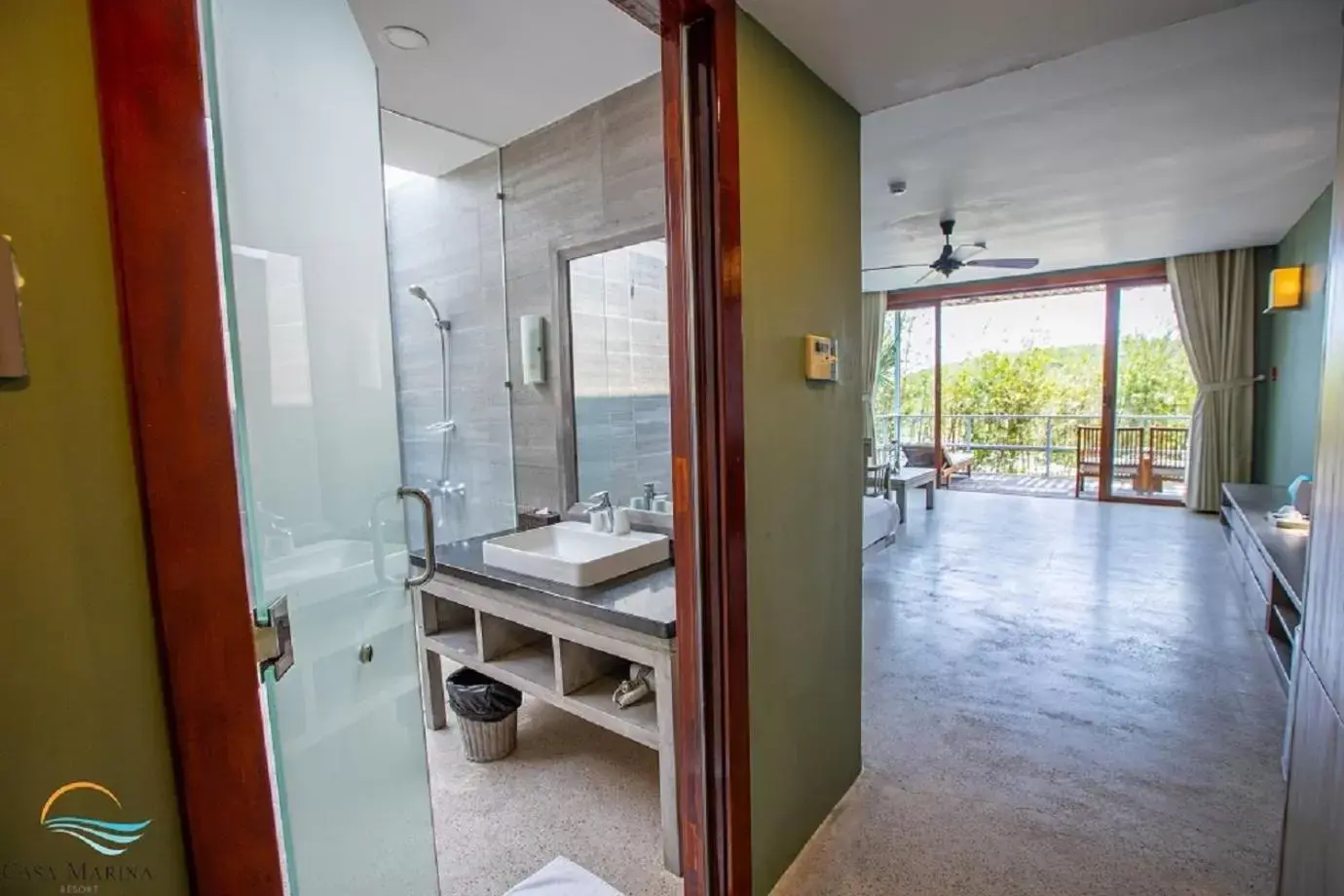 Shower, Bathroom in Casa Marina Resort