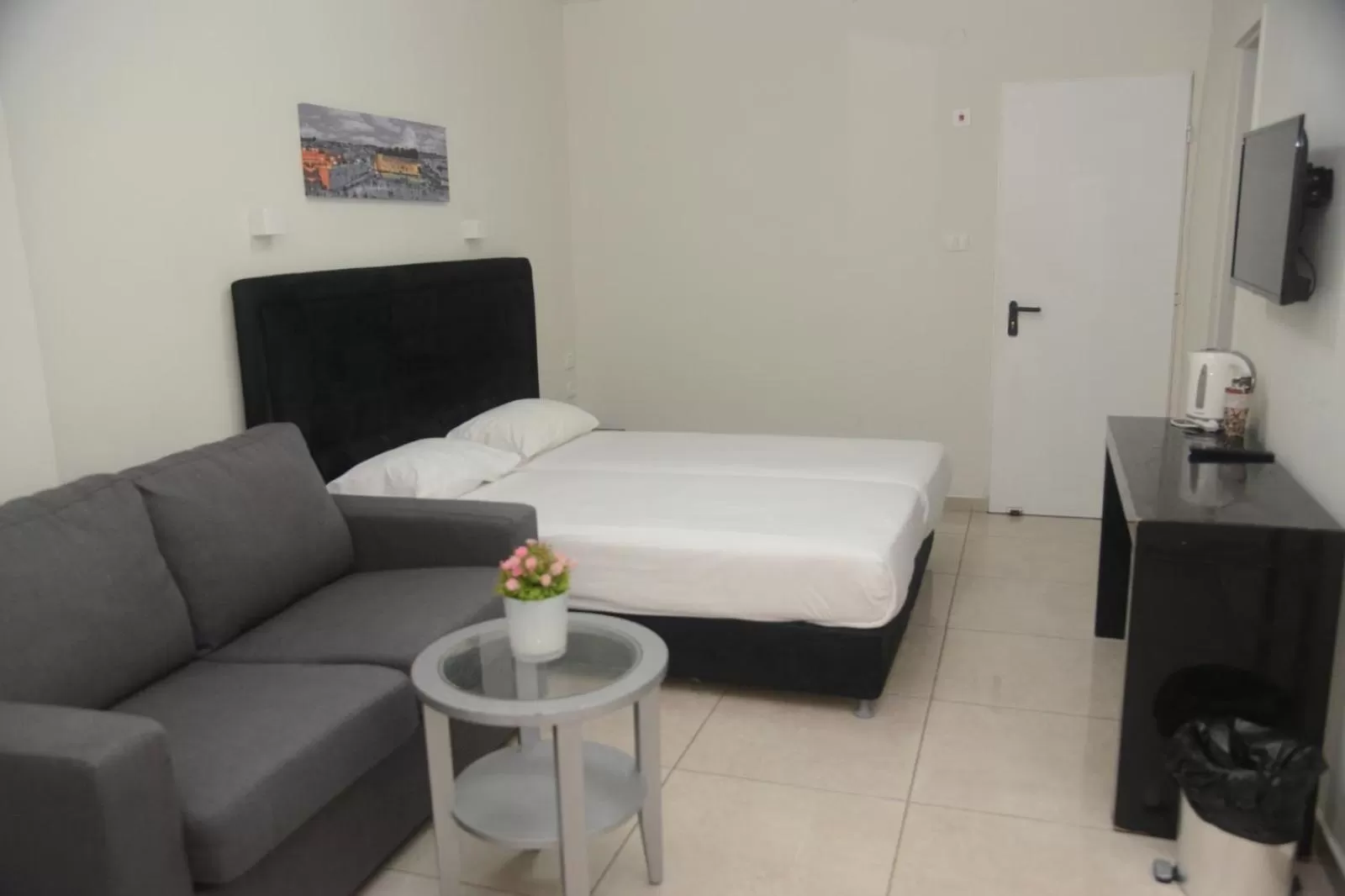 Photo of the whole room, Bed in Hotel Maman