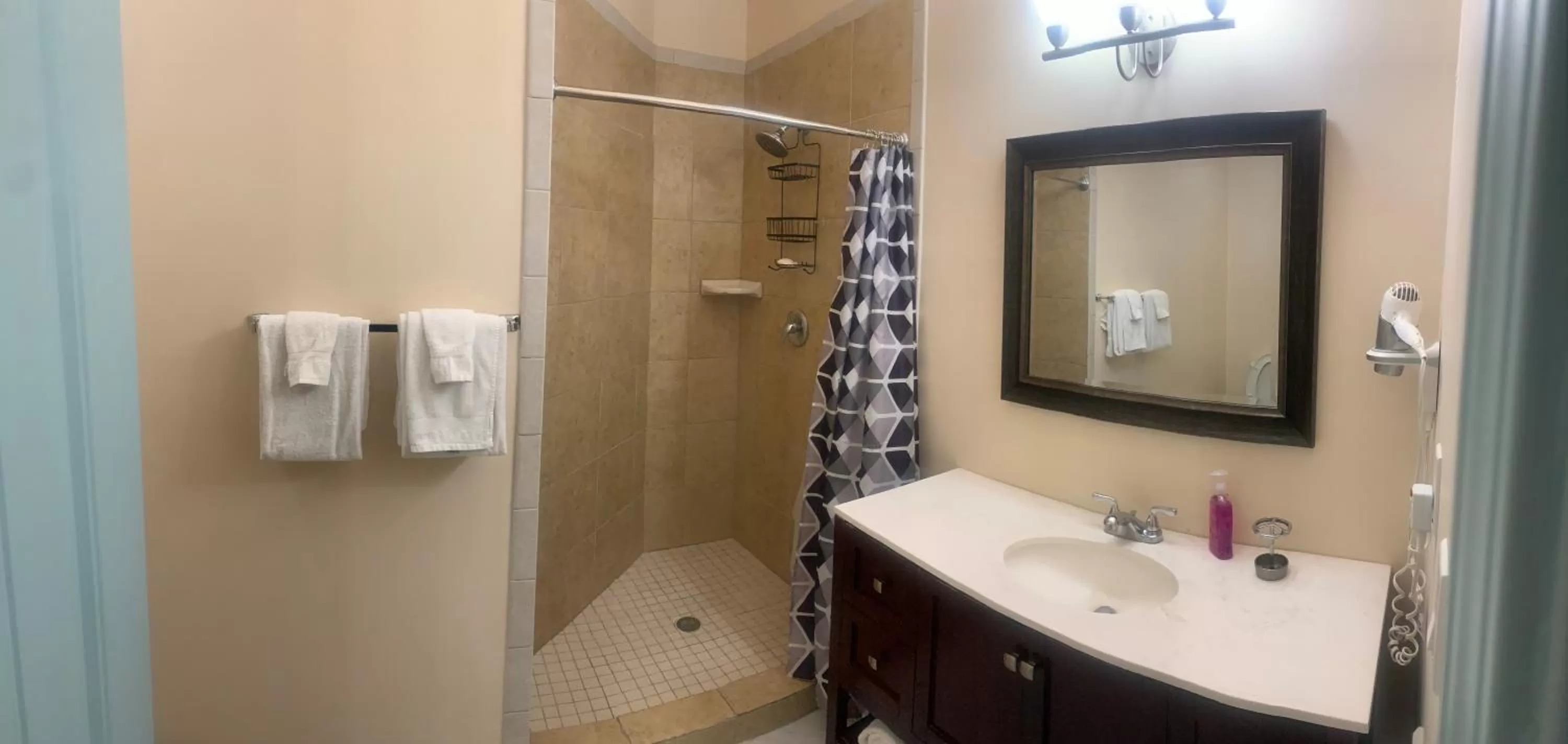 Sunchase Inn & Suites