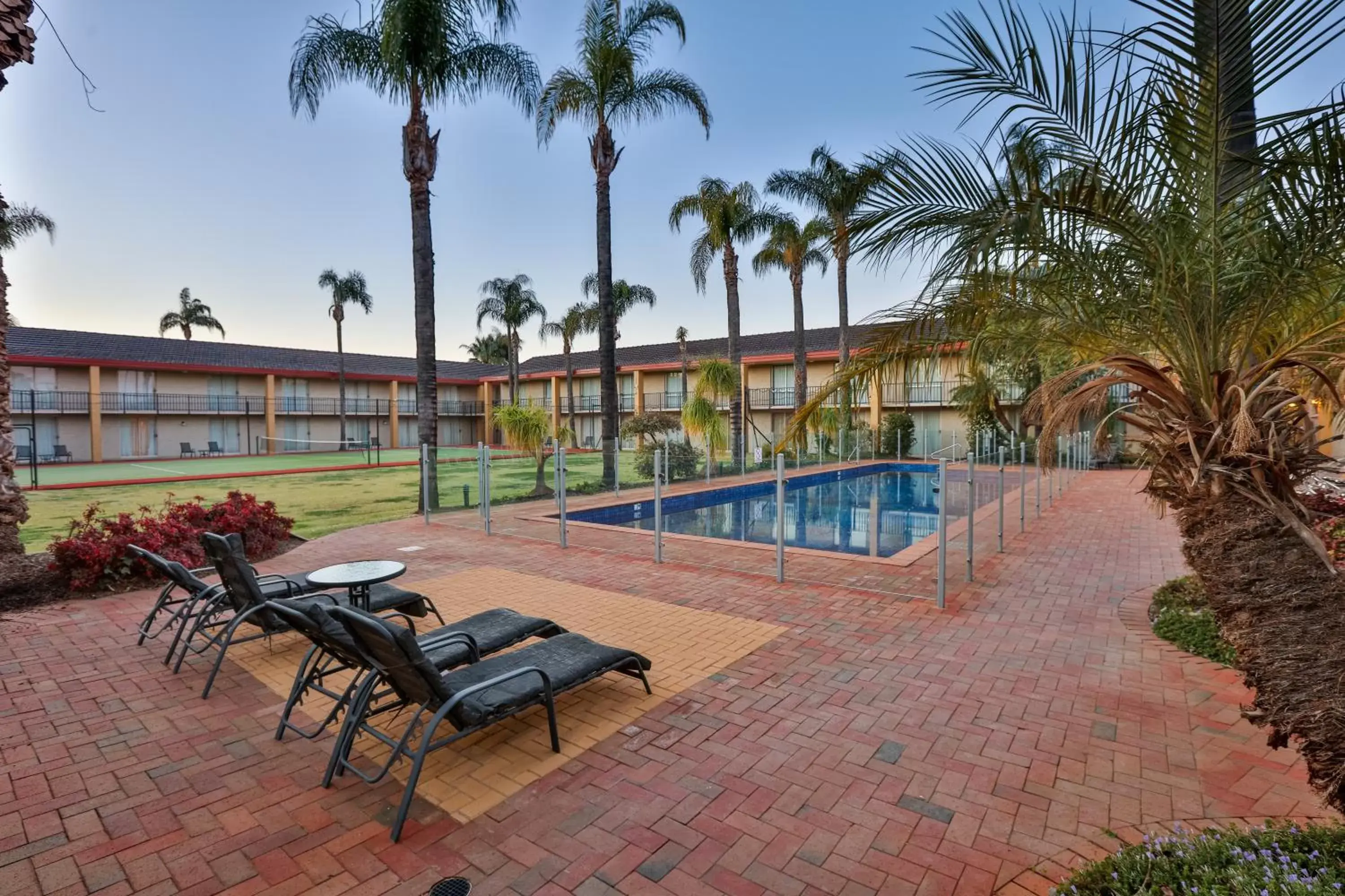 Swimming pool in Mildura Inlander Resort Swimming pool in Mildura Inlander Resort